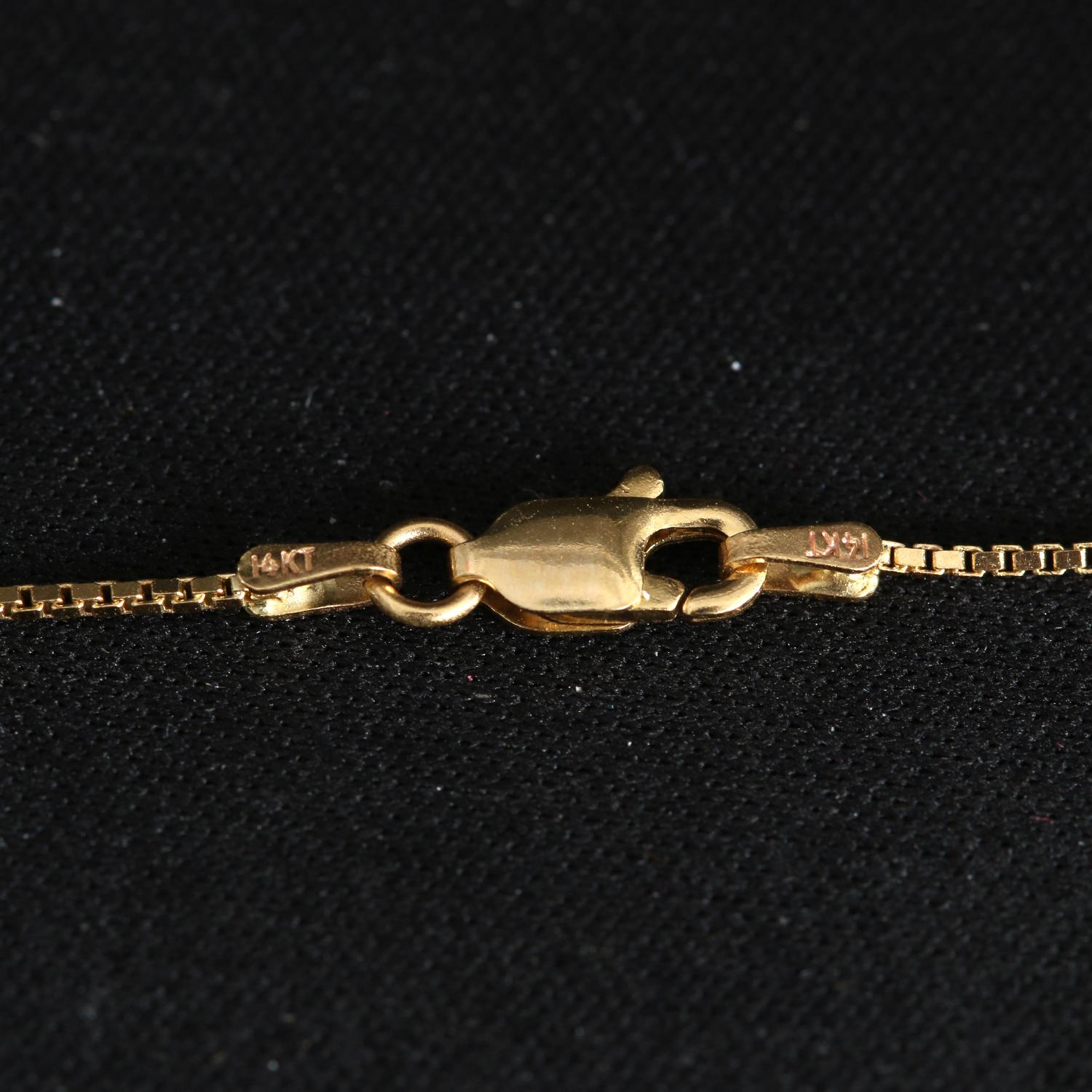 14K Gelbgold Pavé-Diamant-Stern-Halskette im Zustand „Hervorragend“ im Angebot in Dallas, TX