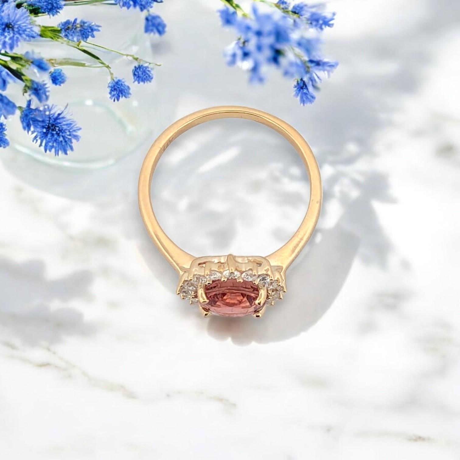 Calista  14K Yellow Gold Peach Tourmaline & Diamond Ring  Elegant Gemstone In New Condition For Sale In Greeneville, TN