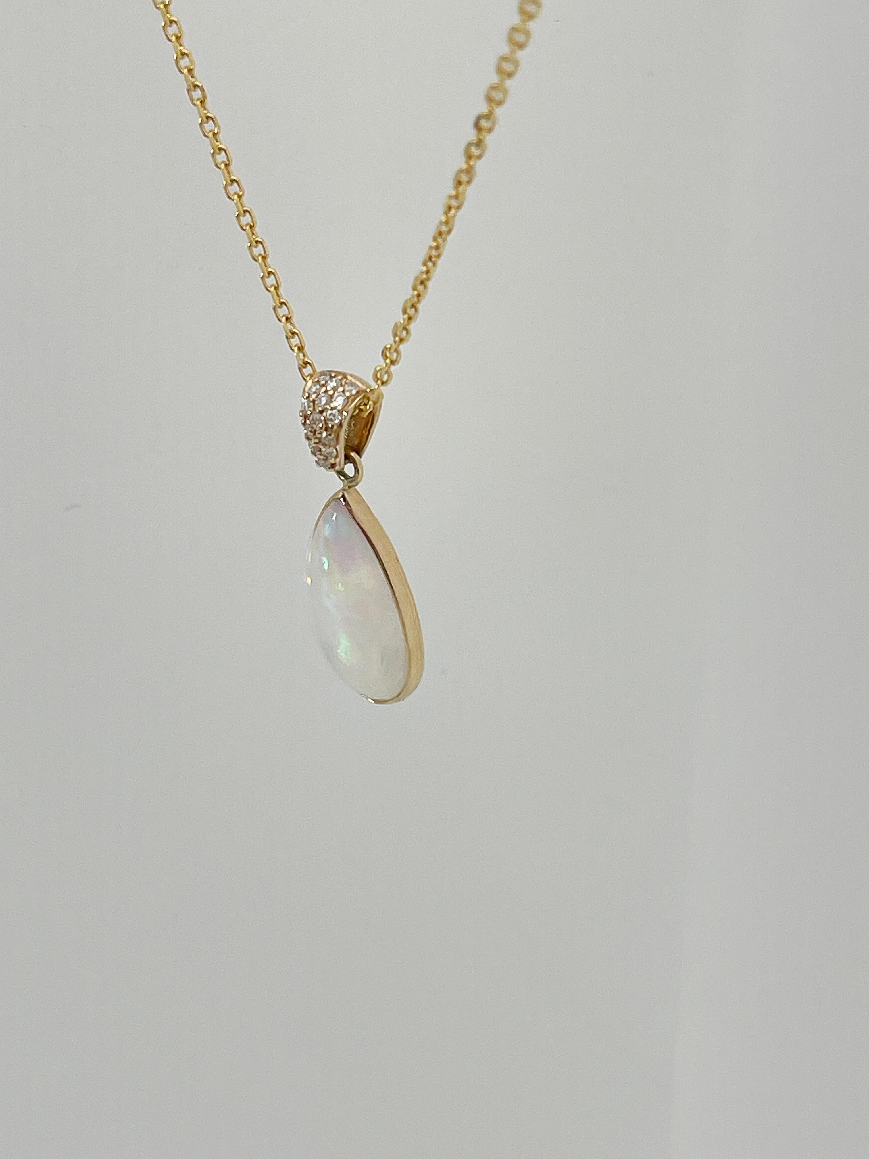 14K Yellow Gold Pear Opal and .07 Ct Diamond Pendant Necklace In New Condition For Sale In Stuart, FL