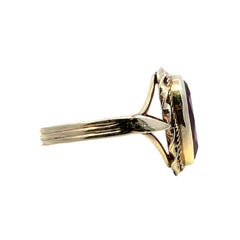 14k Yellow Gold Pear-Shape Garnet Ring