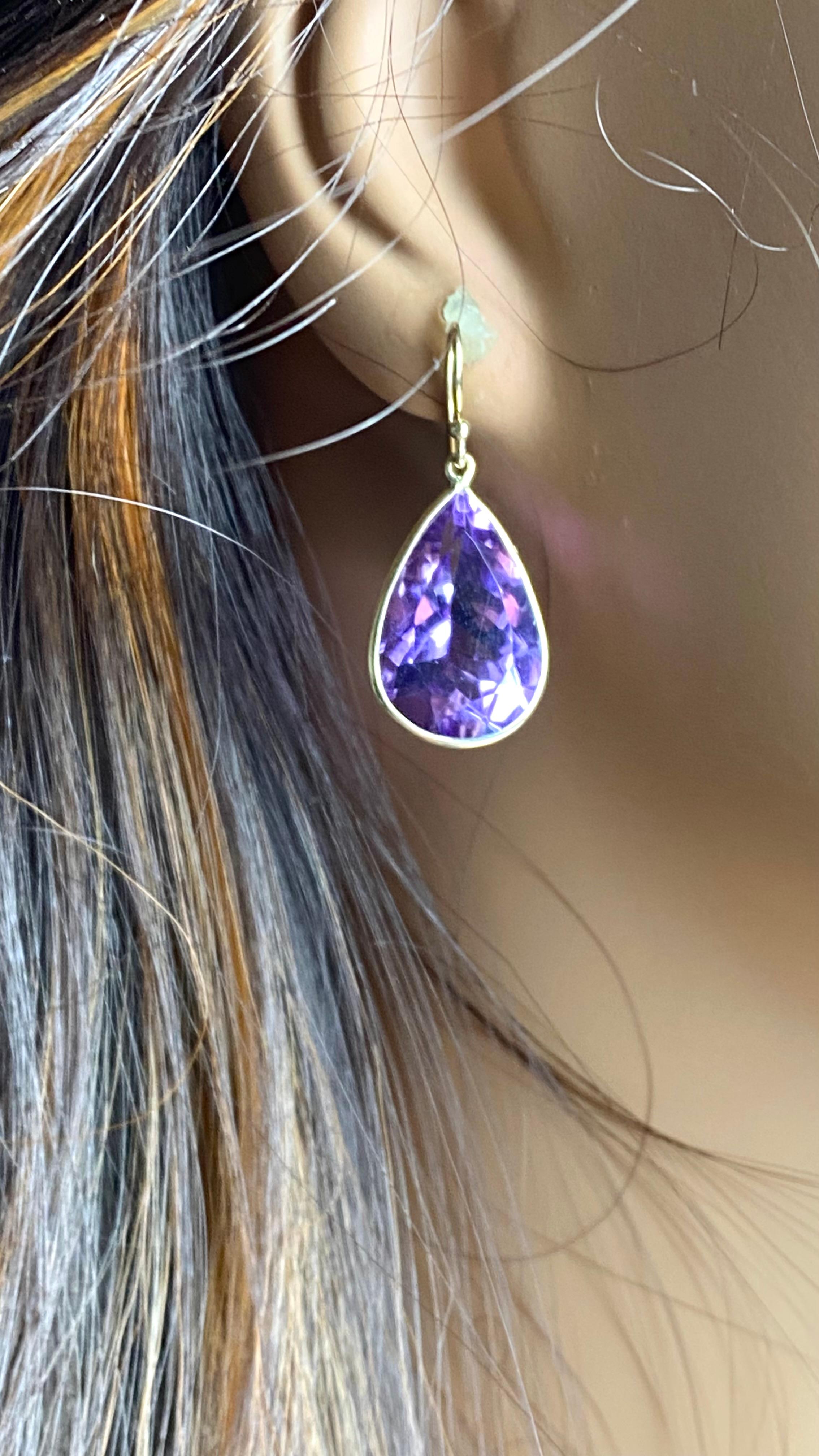 Modern 14K Yellow Gold Pear-Shaped Amethyst Shepherd Hoop Drop Earrings For Sale