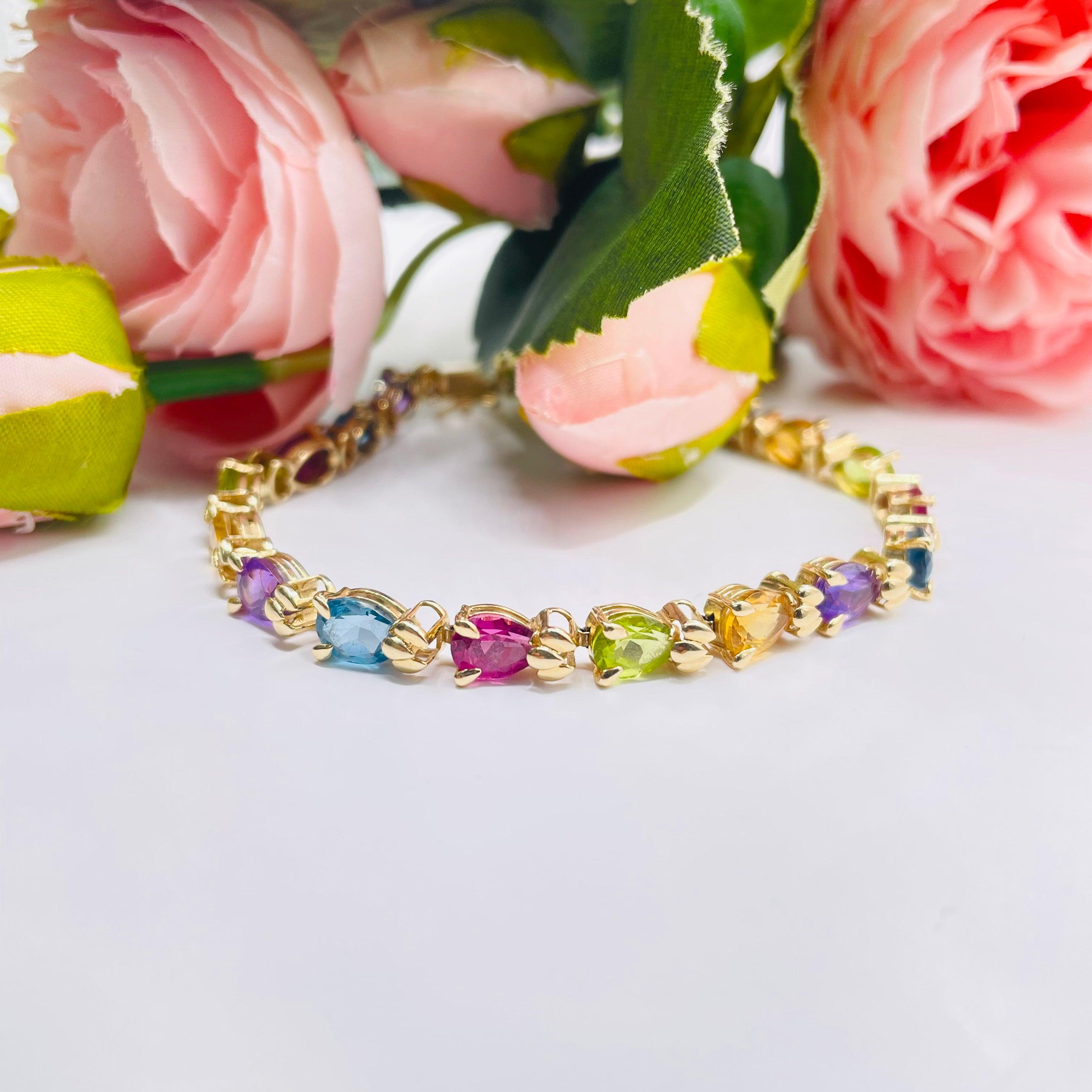 14k Yellow Gold Pear Shaped Bracelet with Multi-Colour Gemstones In New Condition For Sale In New York, NY
