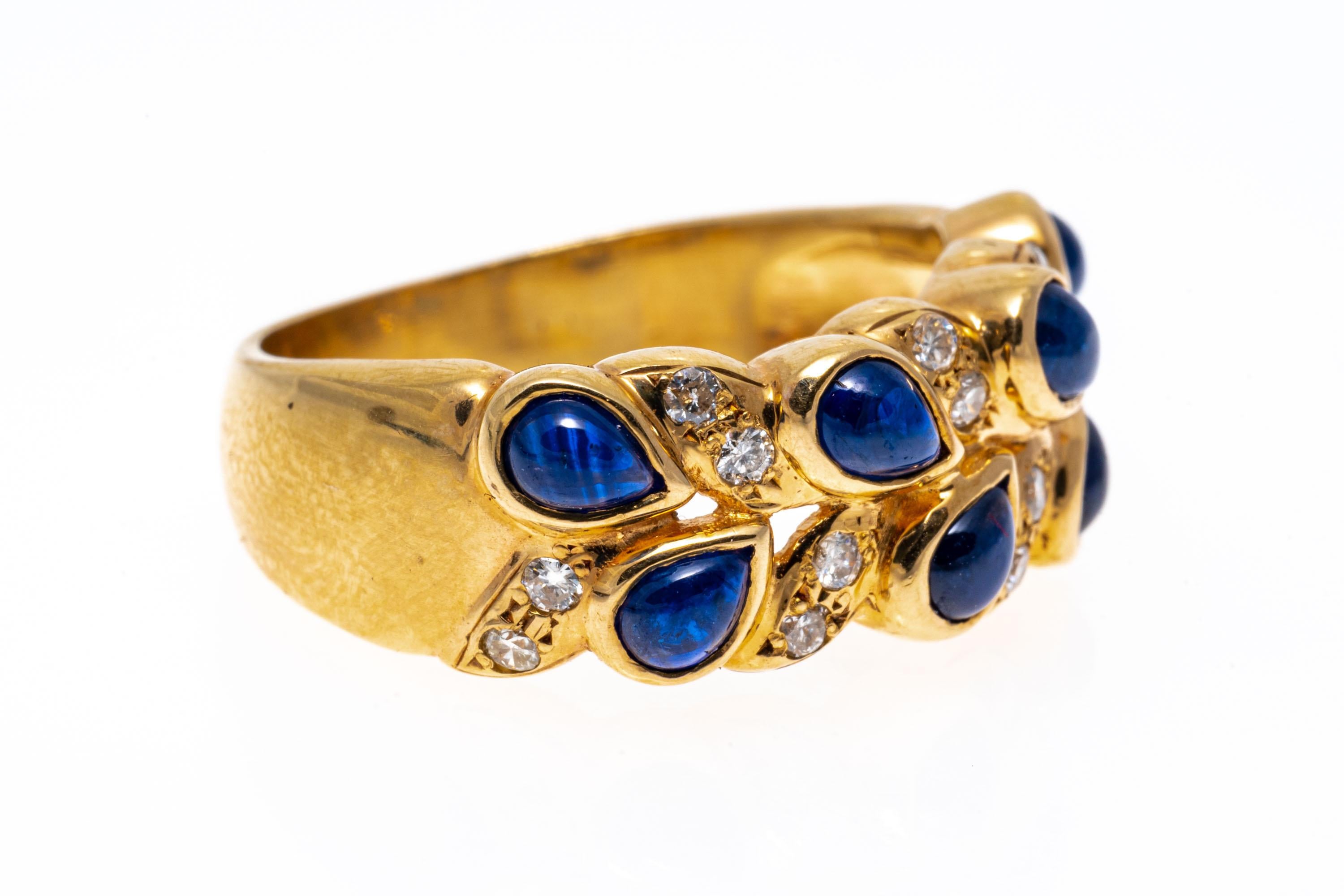 Modern 14k Yellow Gold Pear Shaped Cabachon Blue Sapphire And Diamond Dome Ring, Size 7 For Sale