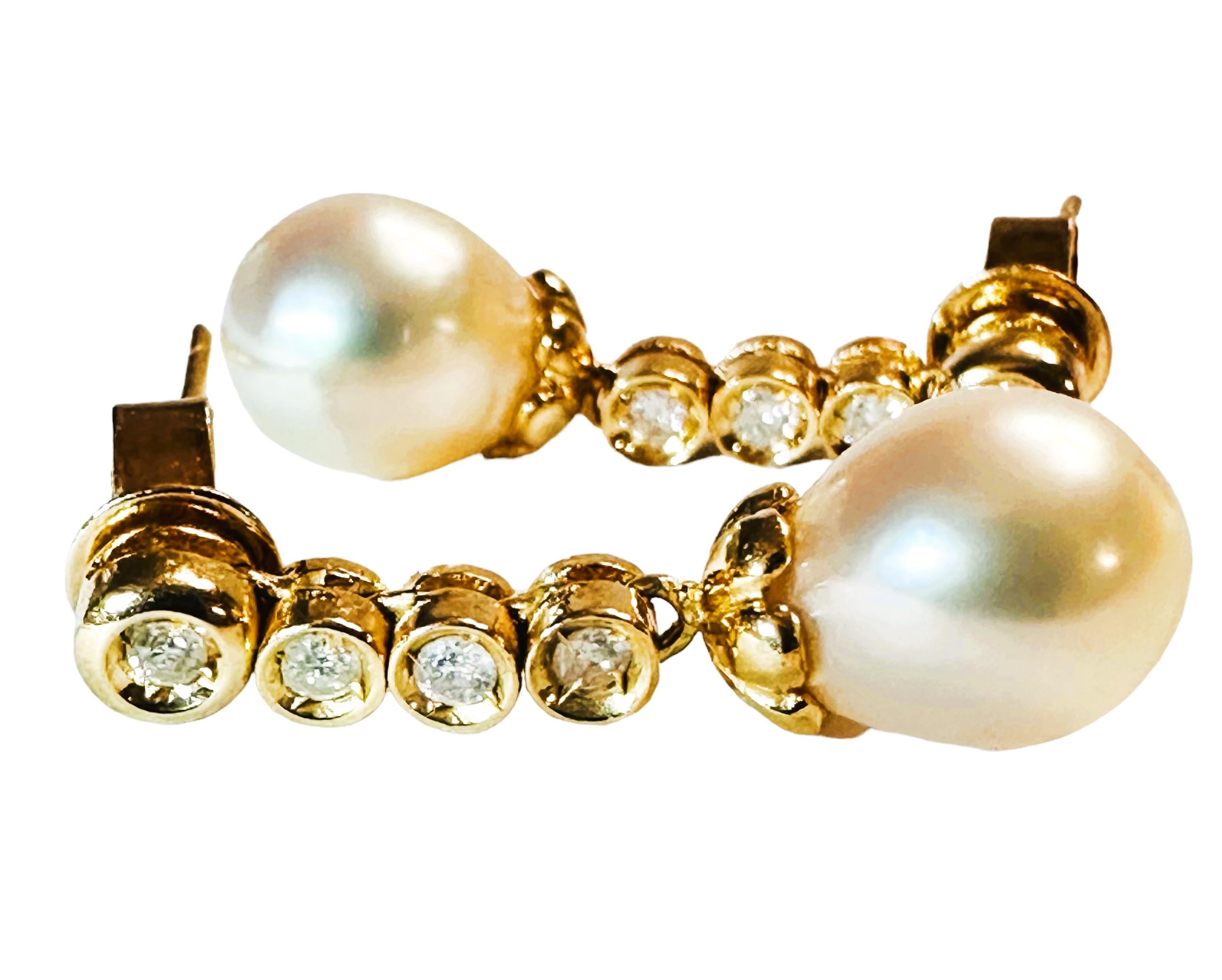 Boucles d'oreilles pendantes en or jaune 14k avec perles et diamants 2