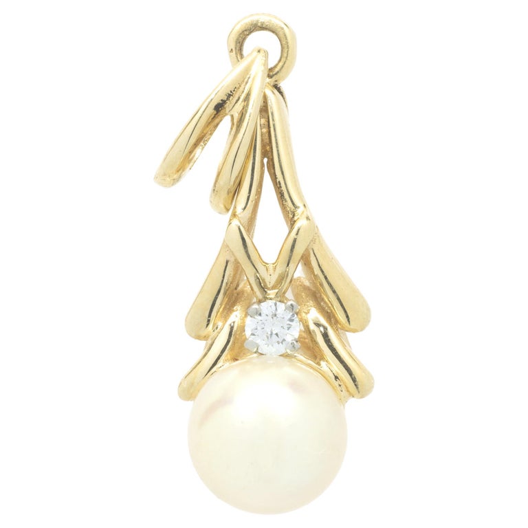 14k Yellow Gold Pearl and Diamond Pendant For Sale at 1stDibs