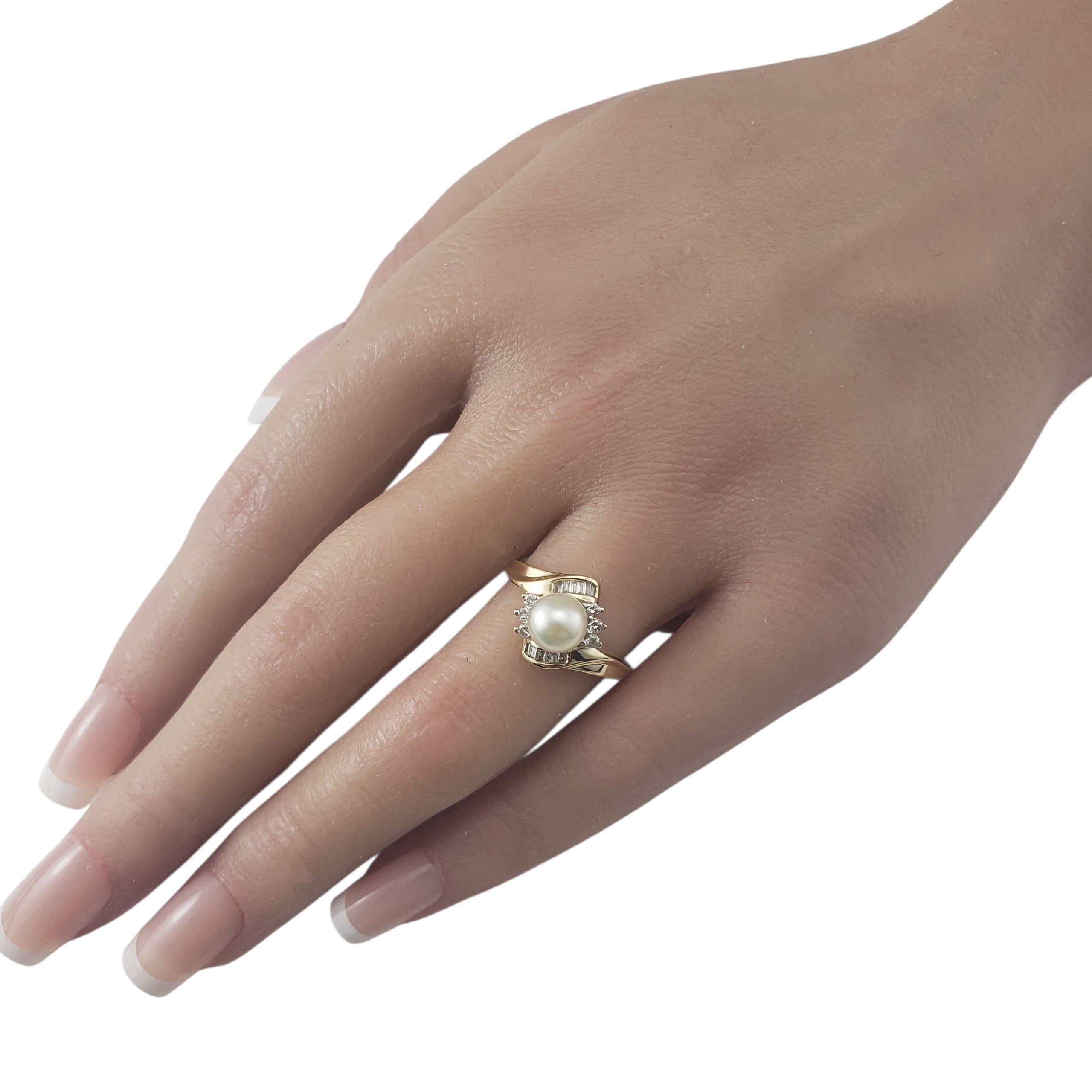 14K Yellow Gold Pearl and Diamond Ring Size 8.5 #22664 en vente 1
