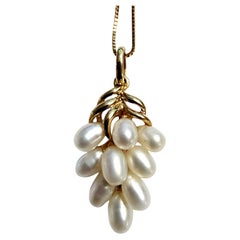 14k Yellow Gold Pearl Cluster Pendant 
18" 14k Italian Necklace Chain
