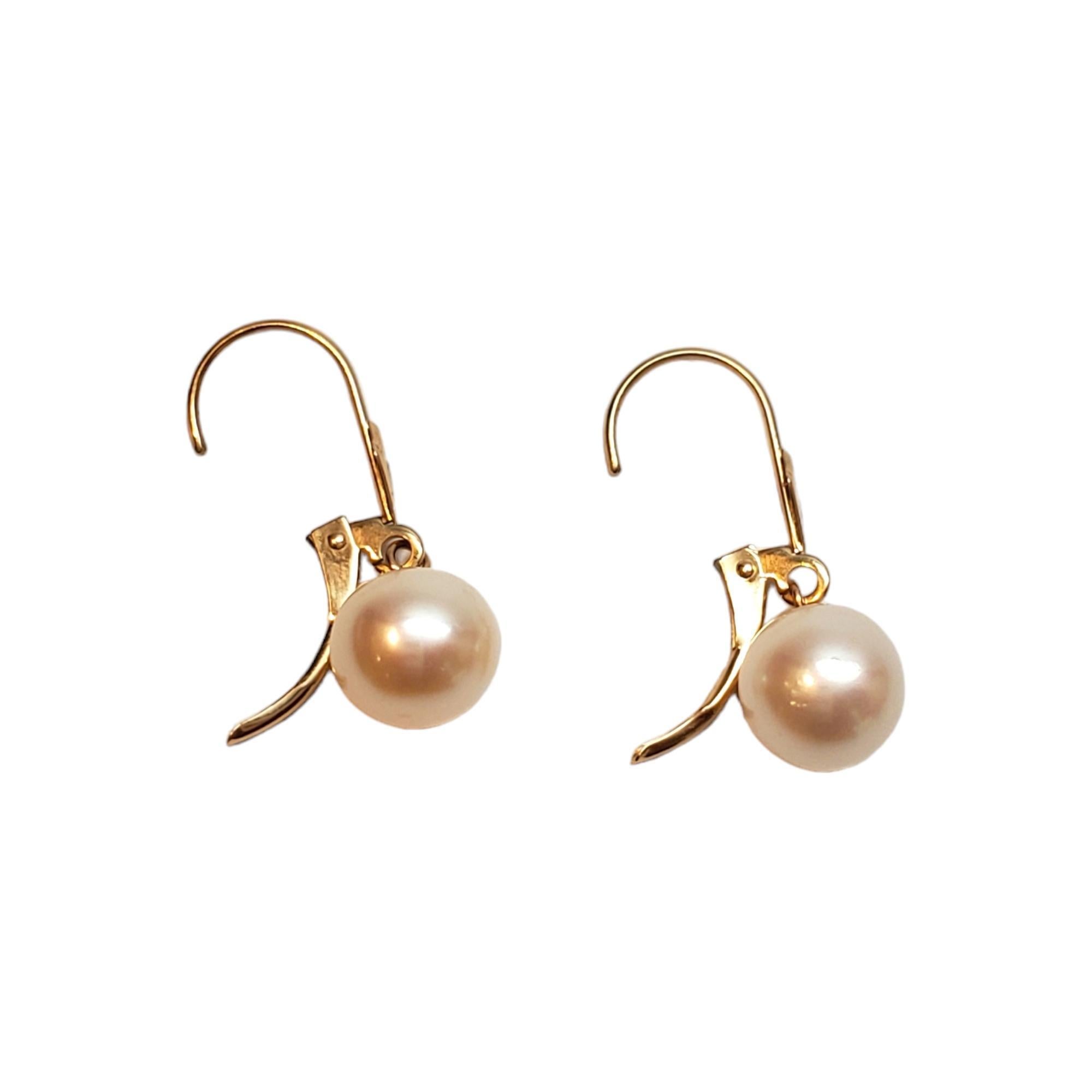 Taglio rotondo 14K Yellow Gold Pearl Dangle Hoop Earrings #22318 in vendita