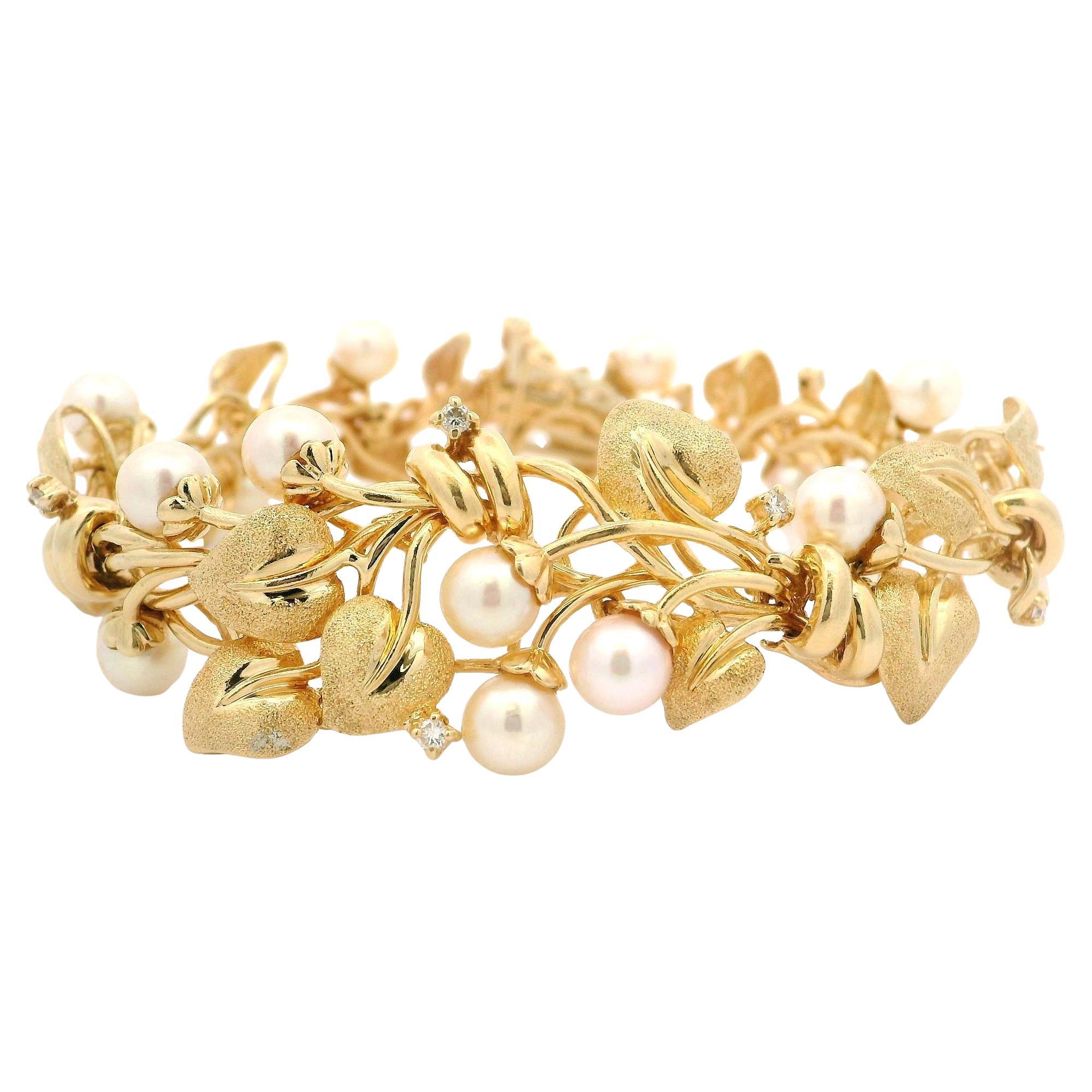14k Yellow Gold Pearl & Diamond Detailed Textured Floral Foliage Link Bracelet