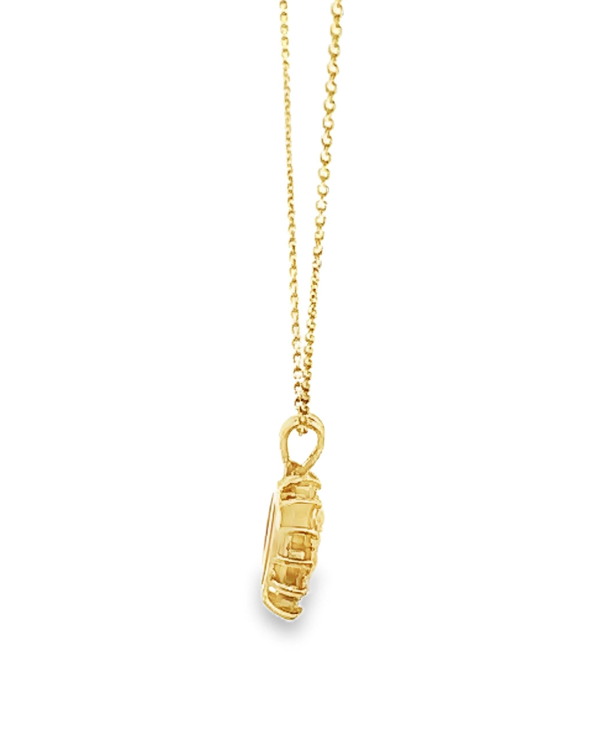 Round Cut 14K Yellow Gold Pearl & Diamond Pendant Necklace For Sale