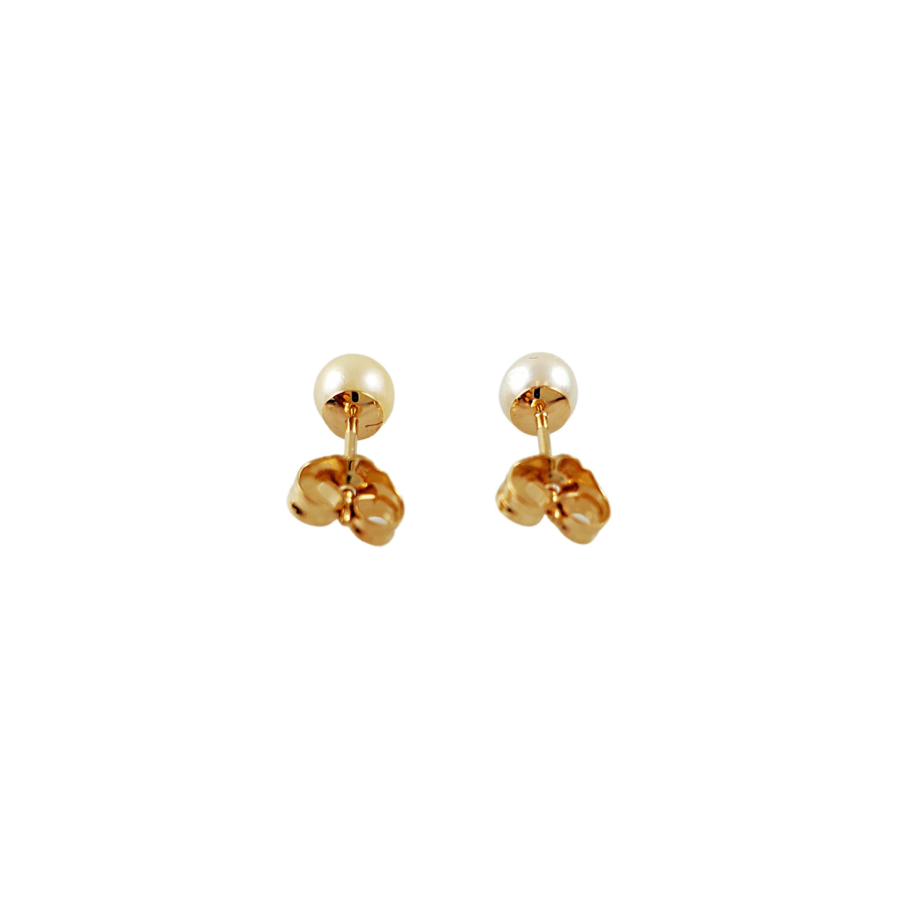 Taille cabochon Boucles d'oreilles perles en or jaune 14 carats en vente