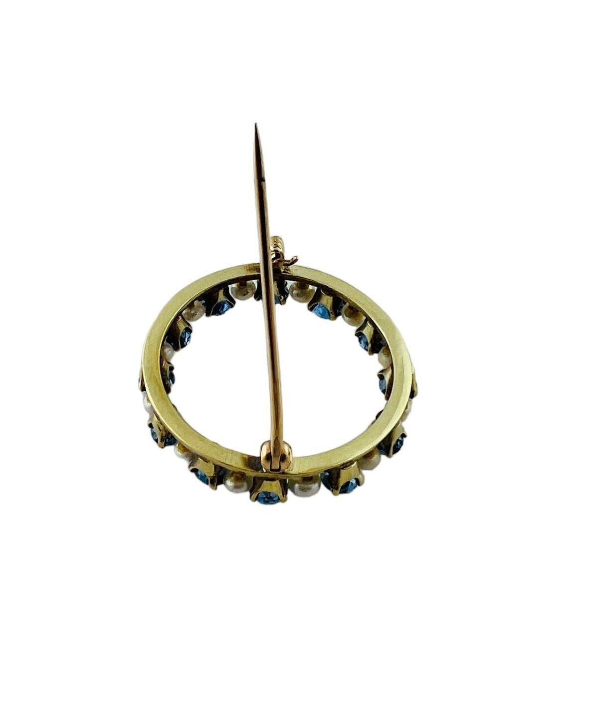 14K Yellow Gold Pearl & Natural Blue Sapphire Circle Brooch #16477 In Good Condition For Sale In Washington Depot, CT