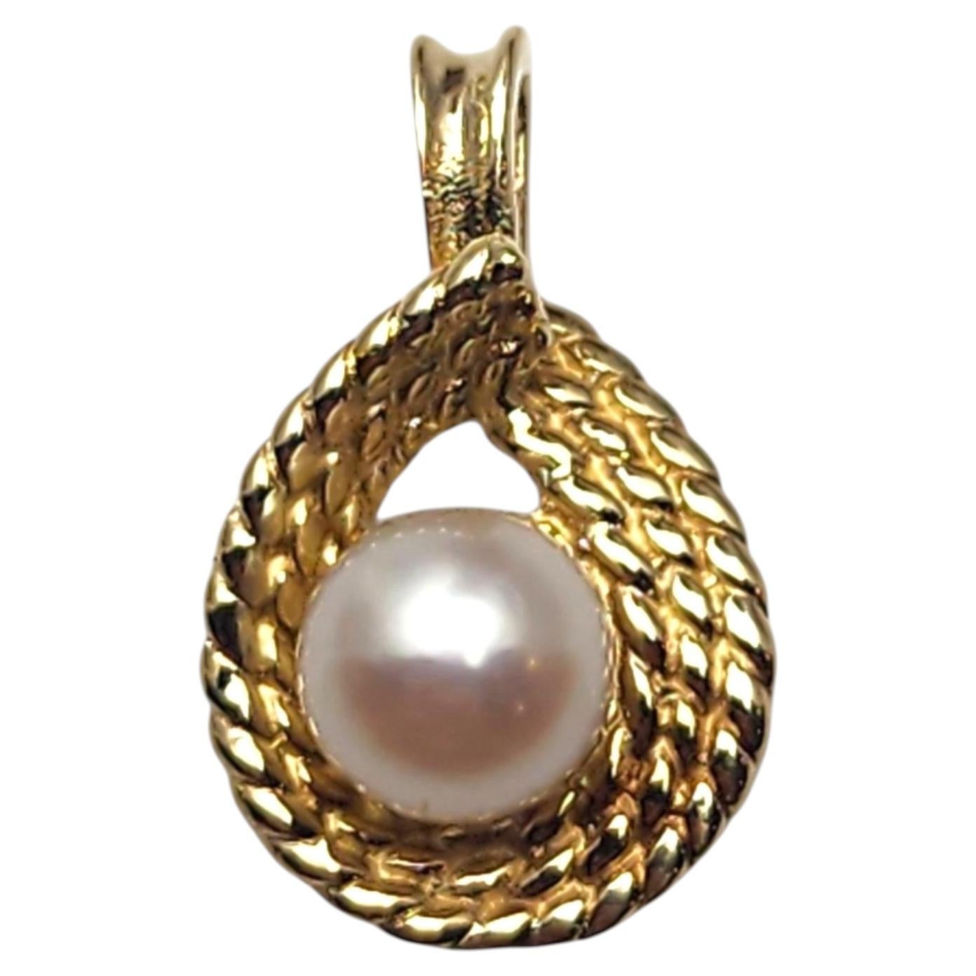 Colgante de perla en oro amarillo de 14K n.º 25775 en venta