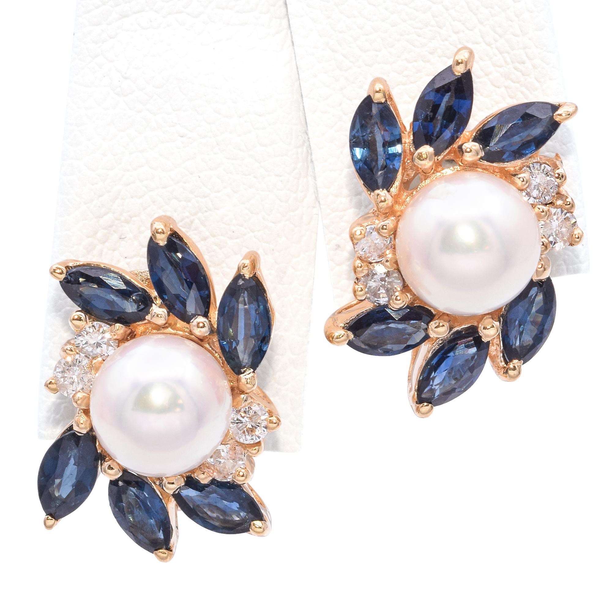 Taille Marquise Boucles d'oreilles Omega en or jaune 14k avec perles, saphirs et diamants en vente