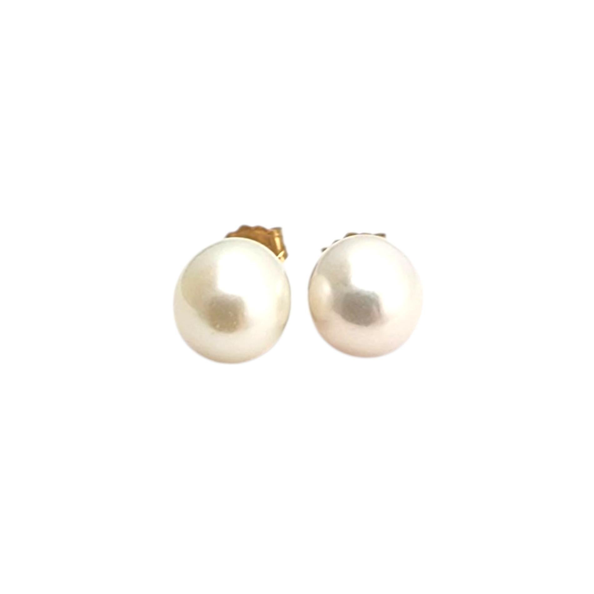 14K Yellow Gold Pearl Stud Earrings #22888 For Sale