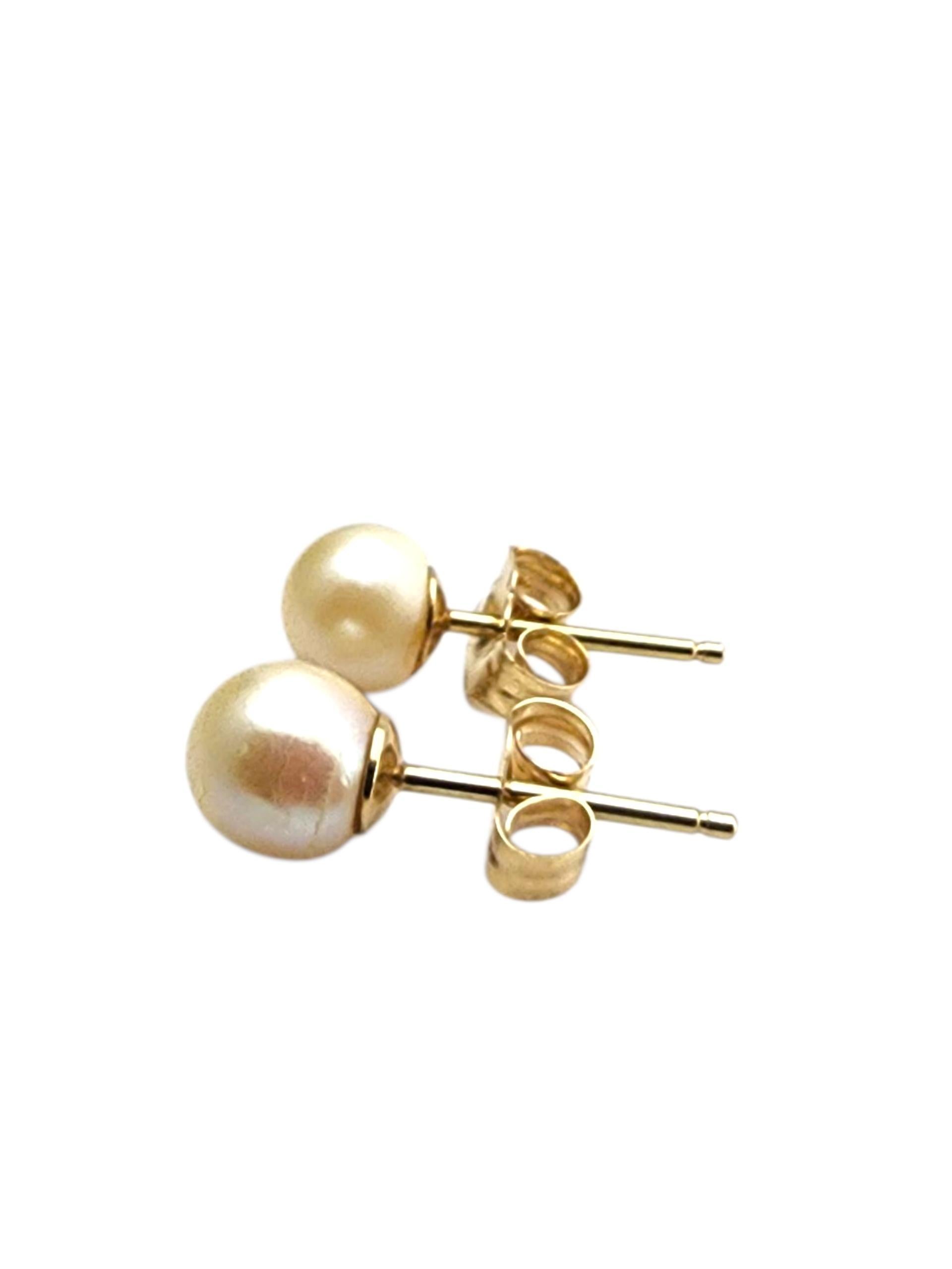 Borchie con perle in oro giallo 14K #22874 In condizioni buone in vendita a Washington Depot, CT