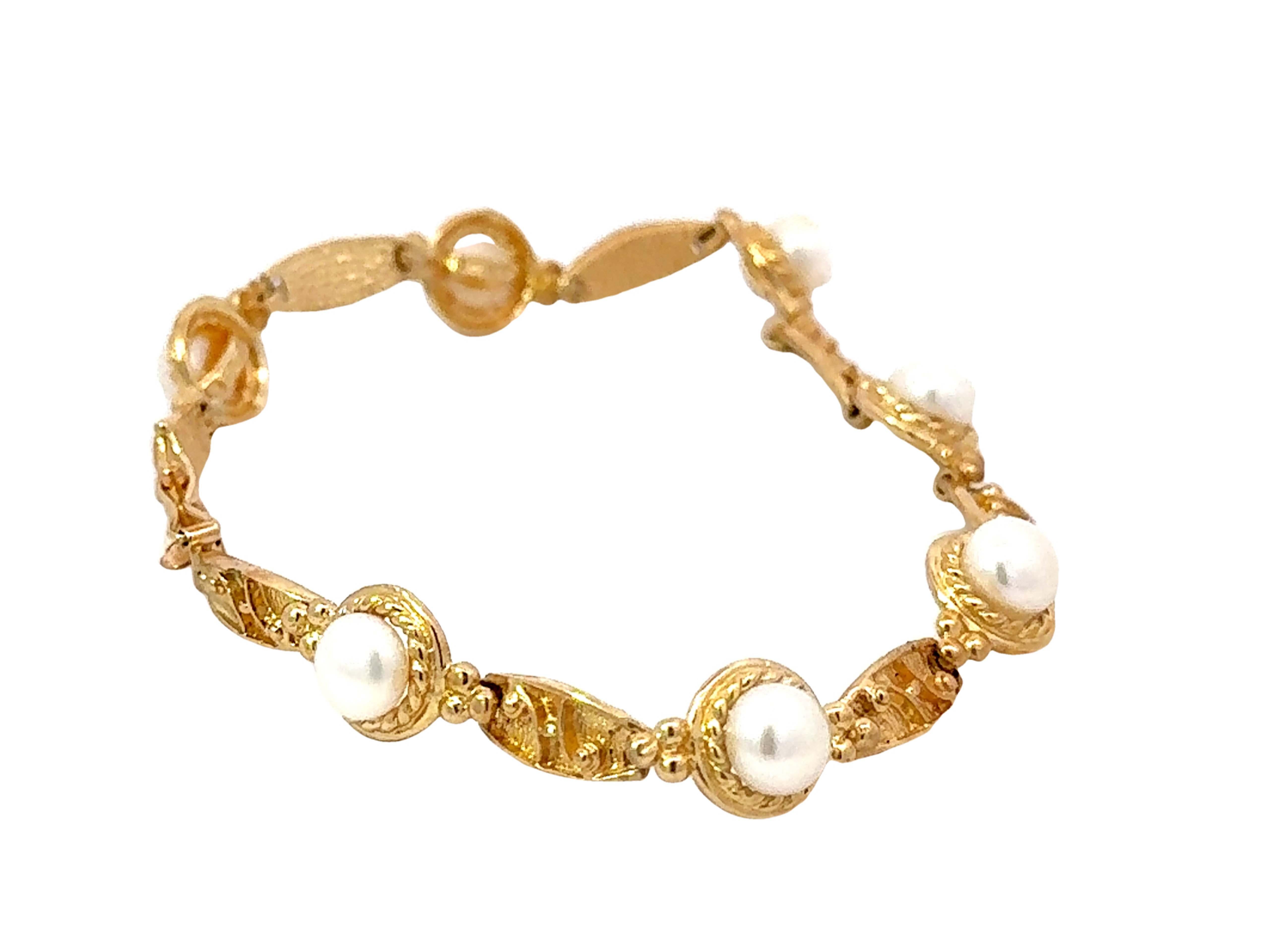 14k Yellow Gold Pearl Tennis Bracelet In Excellent Condition For Sale In Honolulu, HI
