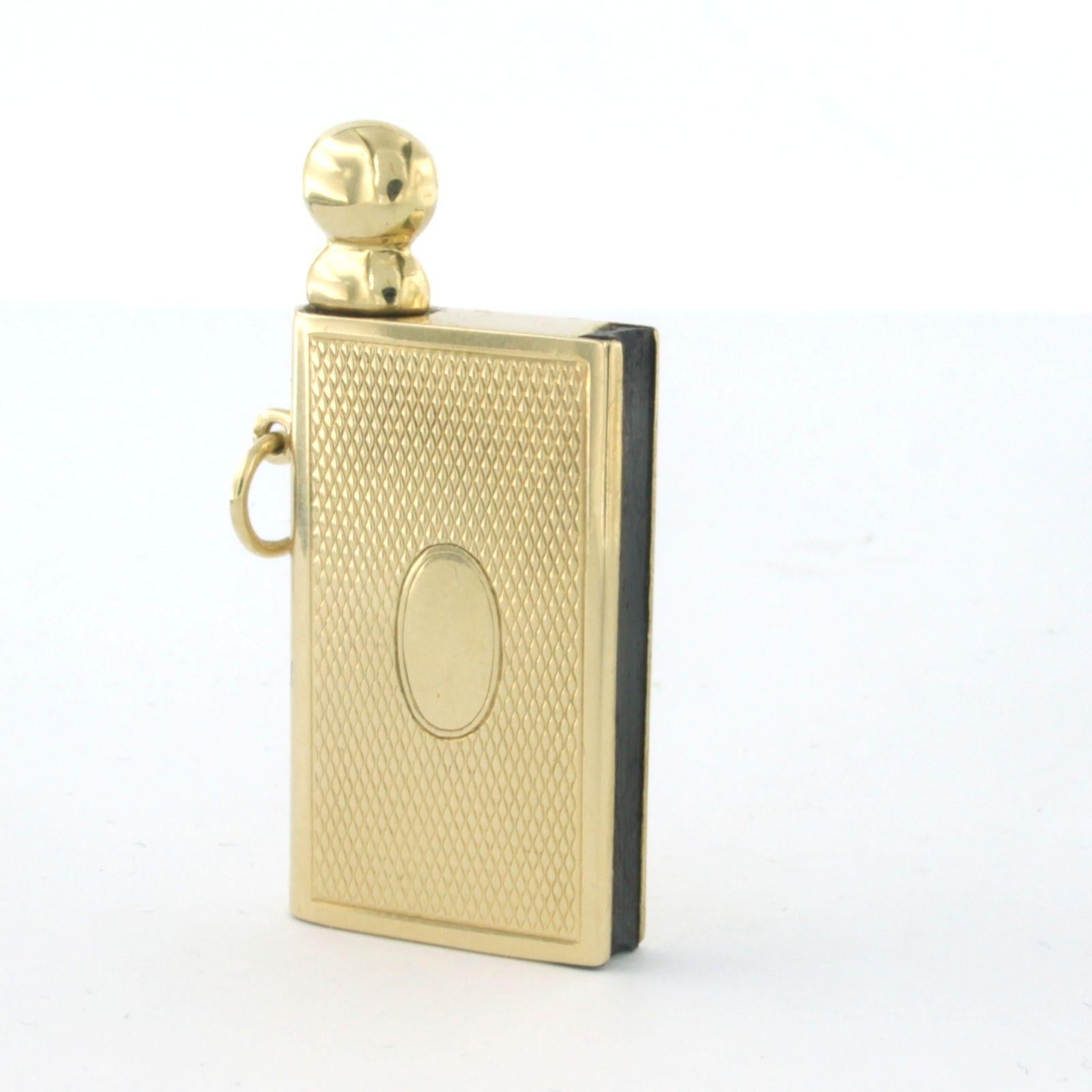 Pendentif en or jaune 14k en forme de tabatière Bon état - En vente à The Hague, ZH