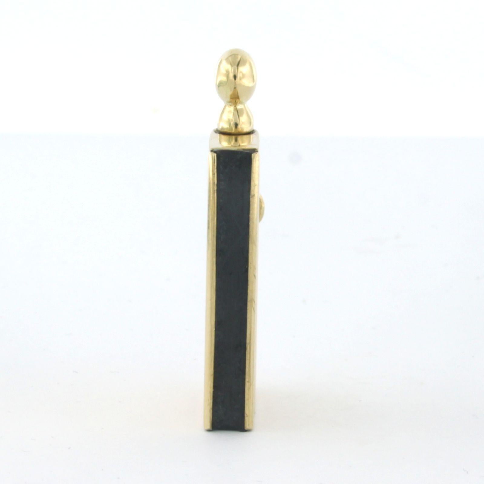 Pendentif en or jaune 14k en forme de tabatière Unisexe en vente