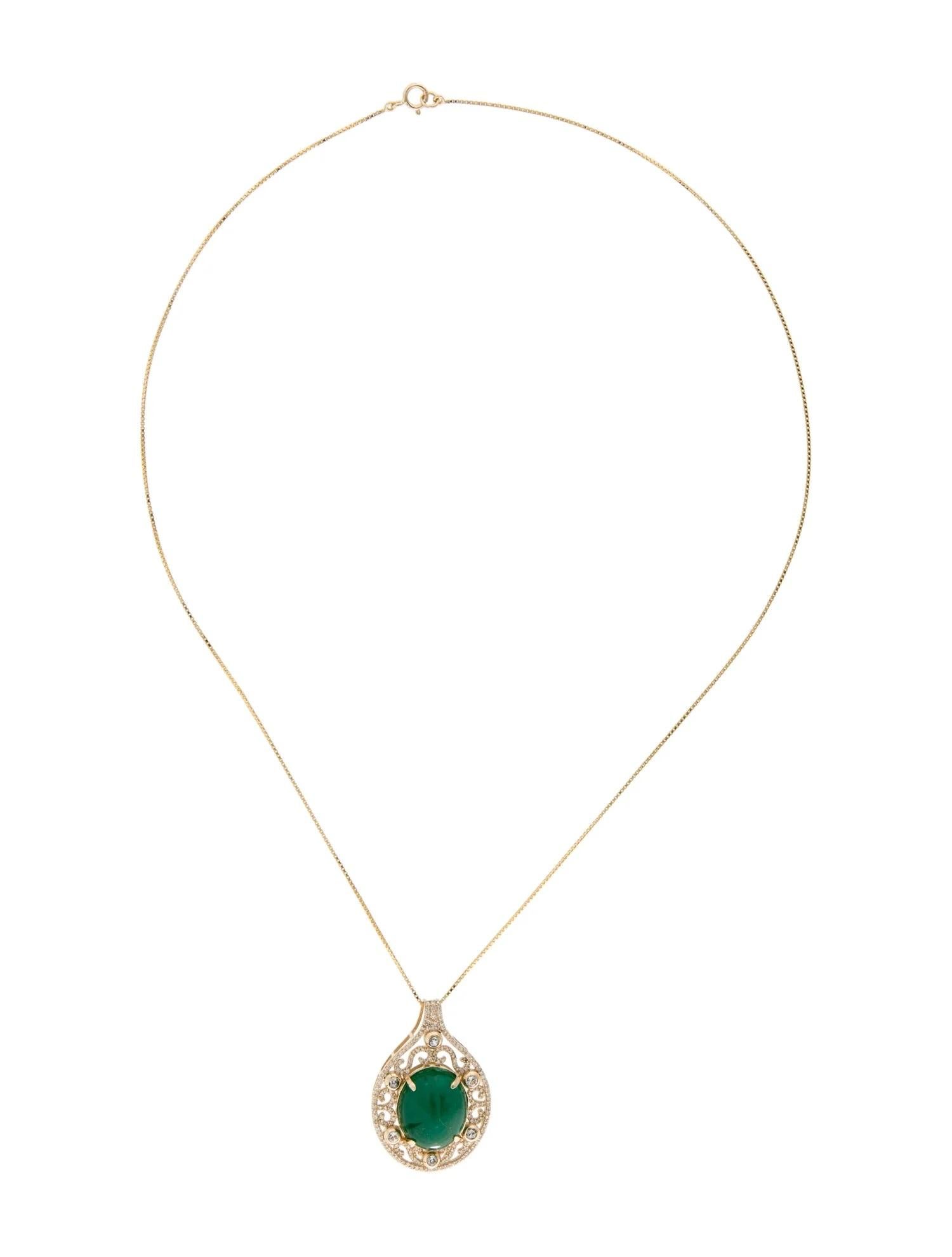 14 Karat Gelbgold Halskette mit Anhänger mit 12,75 Karat Smaragd, Saphir und Diamant-Akzent (Künstler*in) im Angebot