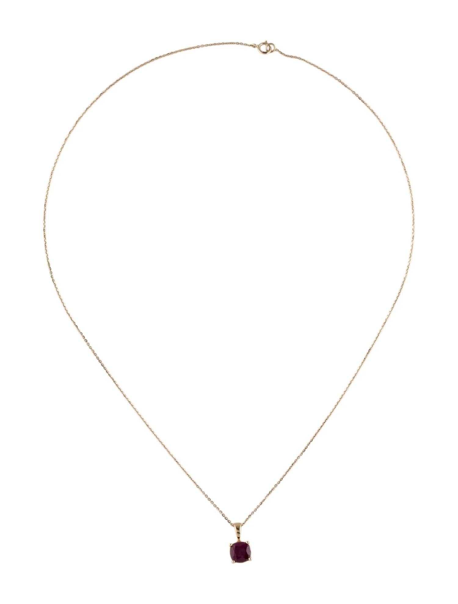Artiste Collier pendentif en or jaune 14K avec rubis brillant coussin de 1,56 carat en vente