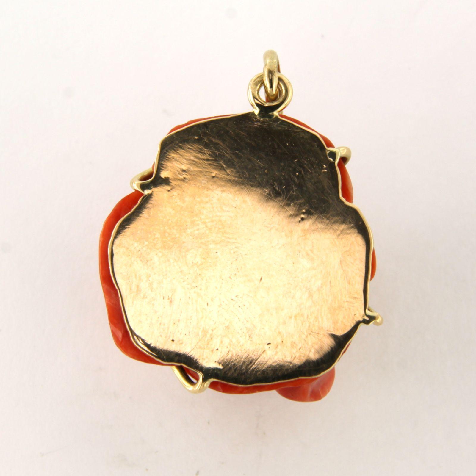 14k yellow gold pendant with a coral in the shape of a rose head - 13.7 grams en vente 1