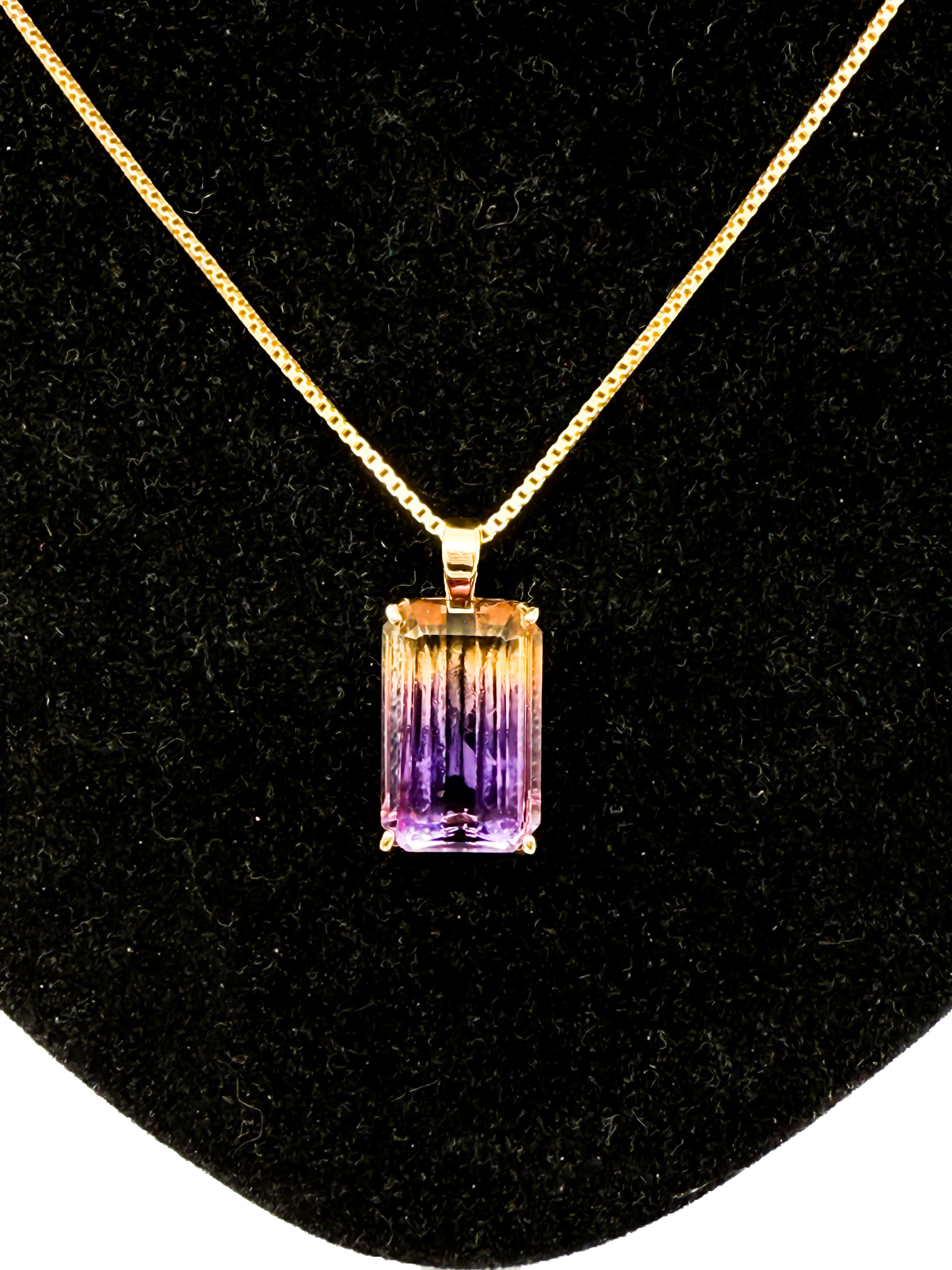 Moderno Ciondolo in oro giallo 14K con ametrino in vendita
