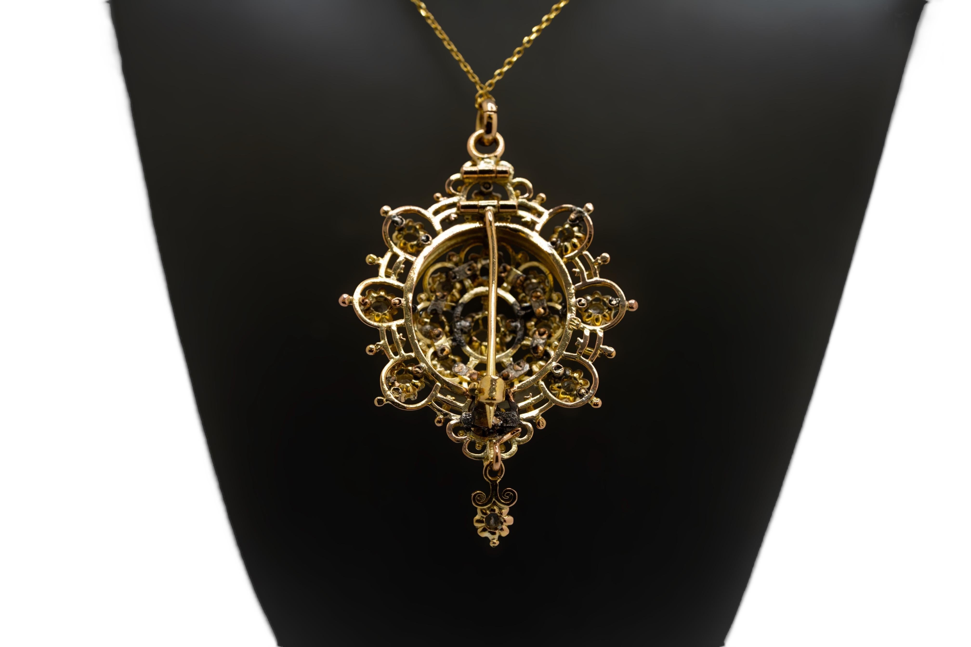 14k Yellow Gold Pendant with Natural Rose Mixed Cut Diamond Necklace For Sale 3