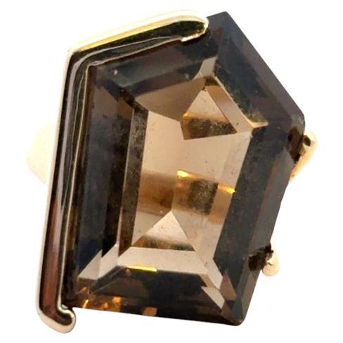 Vintage 14k Yellow Gold Pentagon Shaped Smoky Quartz Gemstone Ring