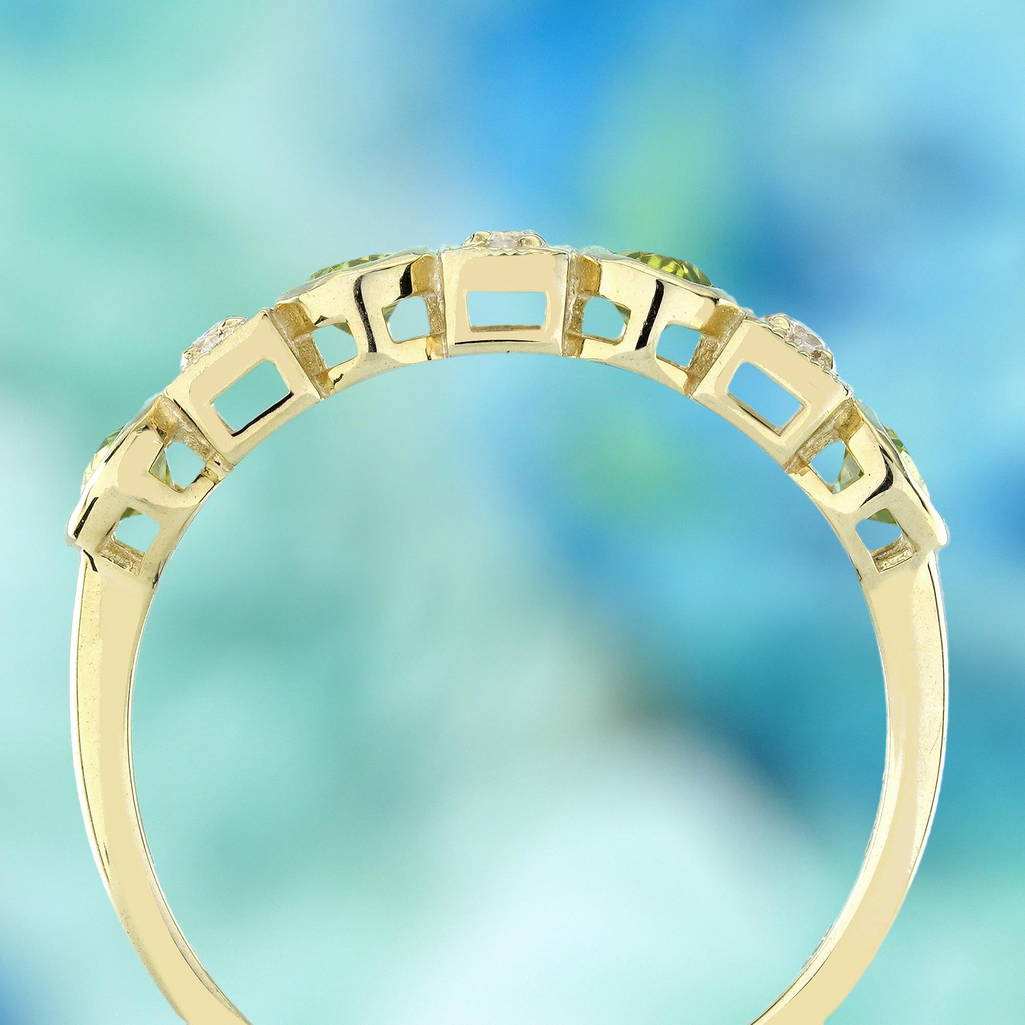 Anello in oro giallo 14K con peridoto e Dimond in stile vintage In condizioni Nuovo in vendita a Bangkok, TH