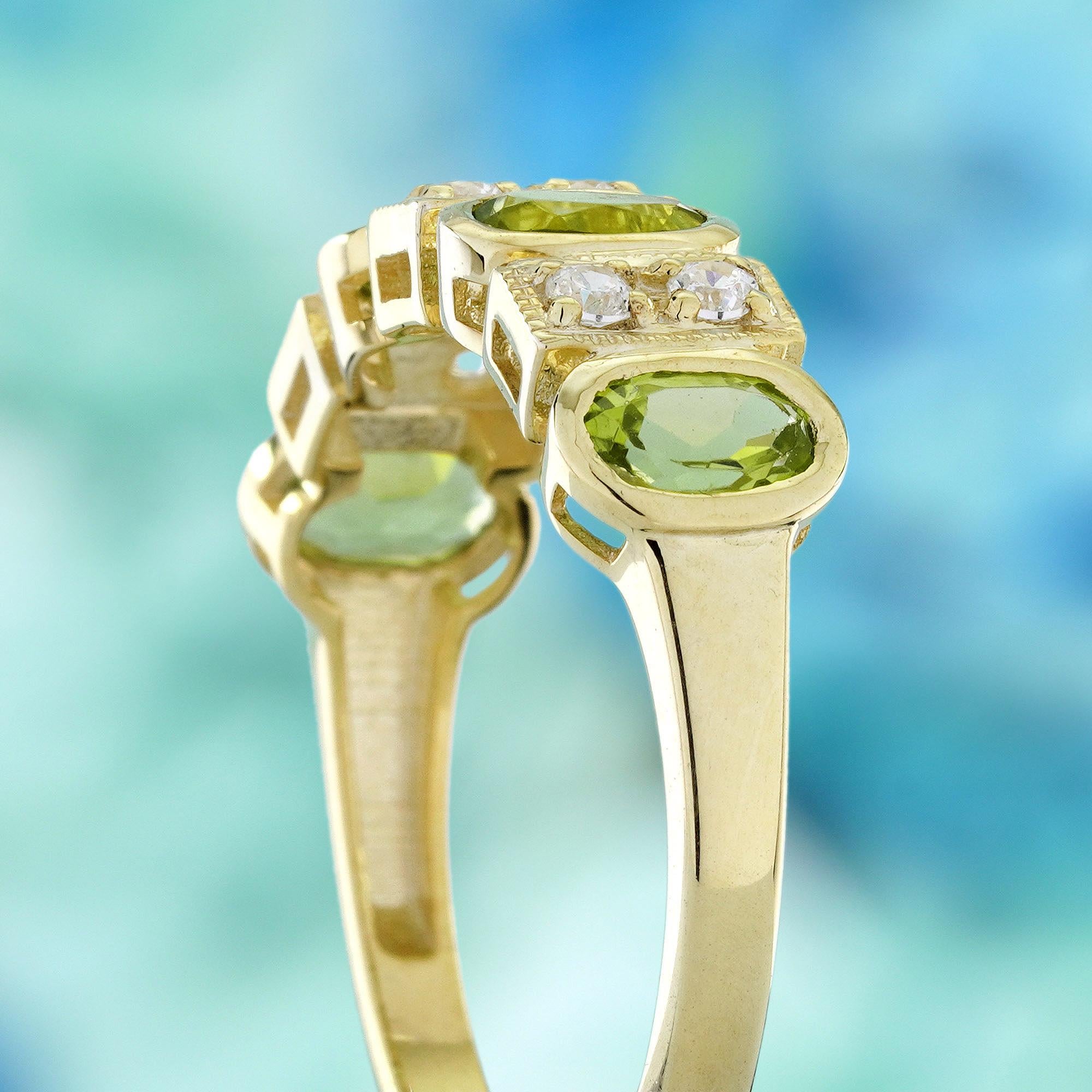 Donna Anello in oro giallo 14K con peridoto e Dimond in stile vintage in vendita