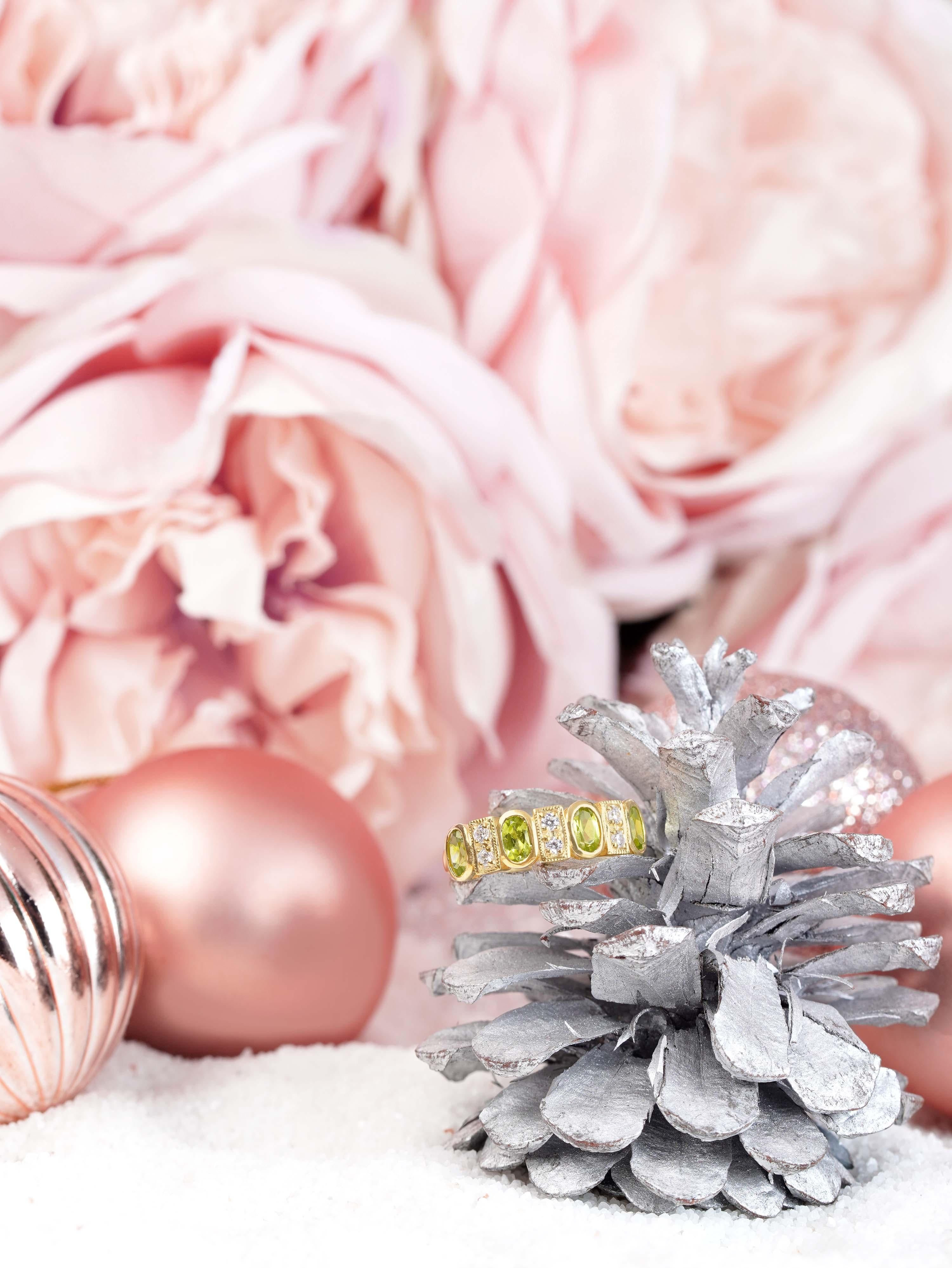 Anello in oro giallo 14K con peridoto e Dimond in stile vintage in vendita 2