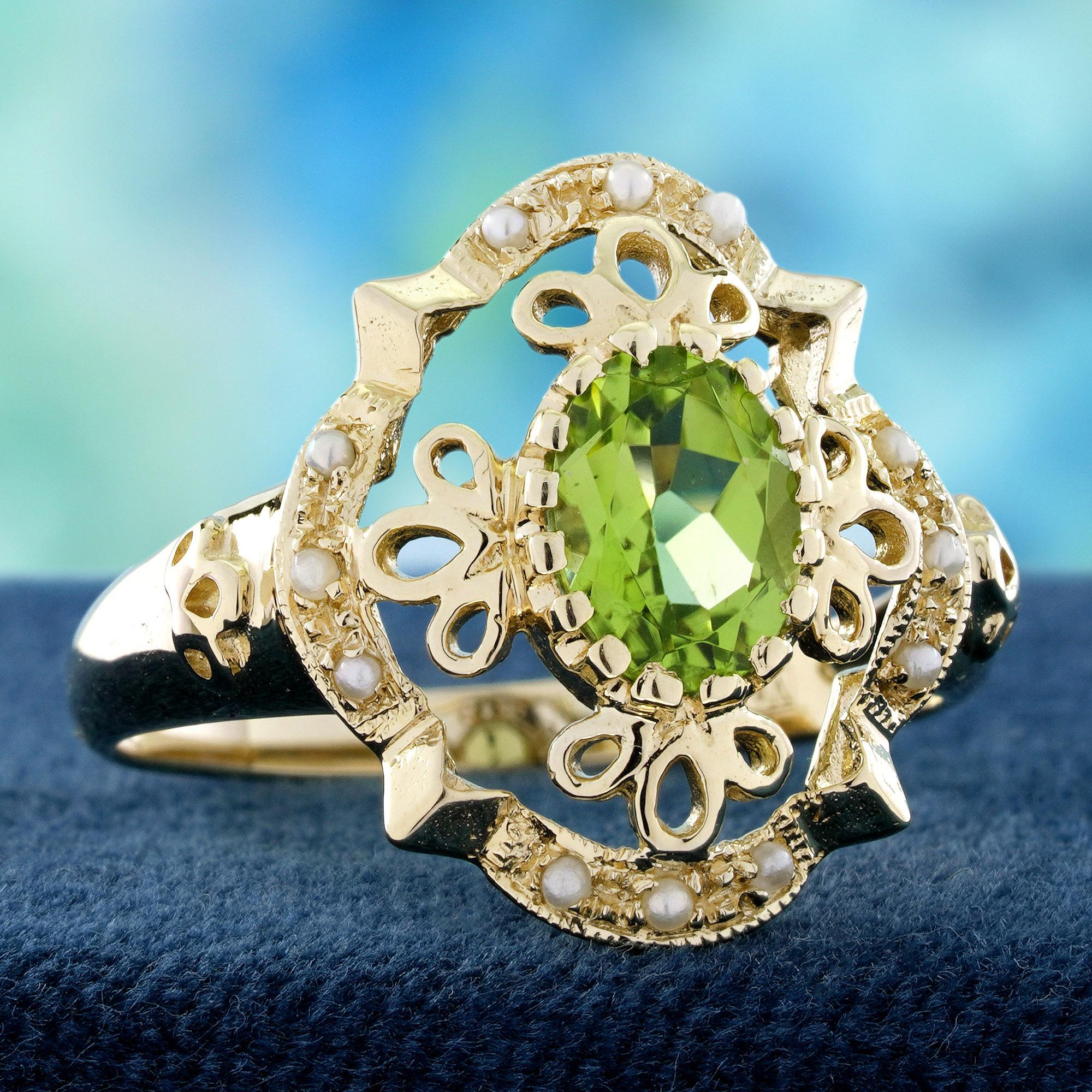 Edwardian 14K Yellow Gold Peridot and Pearl Vintage Style Floral Filigree Ring For Sale