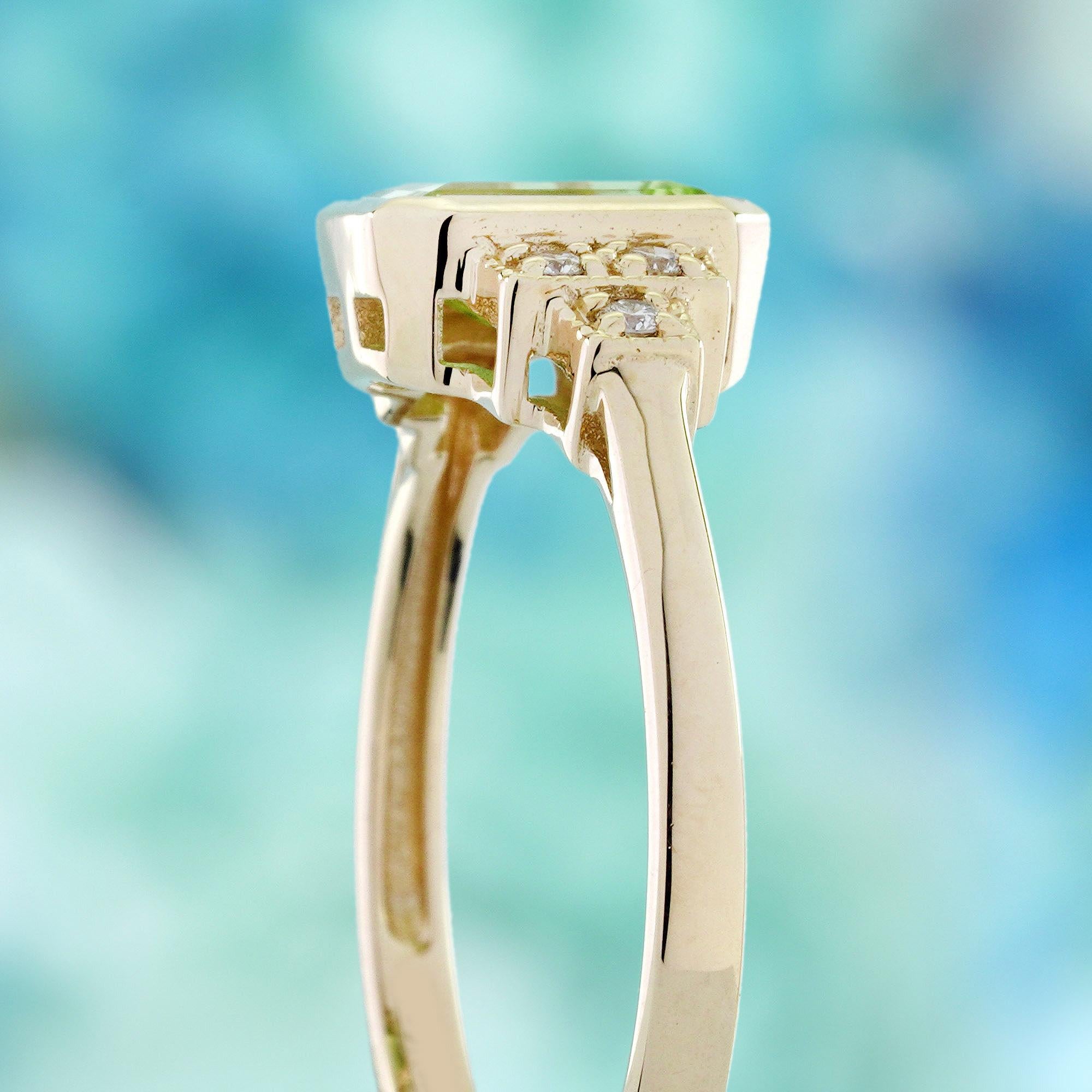 De las mujeres 14K Yellow Gold Peridot and White Sapphire Vintage Style Engagement Ring en venta