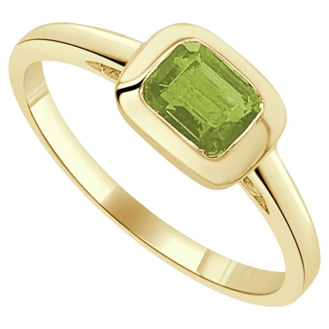 14K Yellow Gold Peridot Ring for Her For Sale