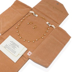 Collier et boucles d'oreilles en or jaune 14k avec pendentifs en perles à tête de pétale
