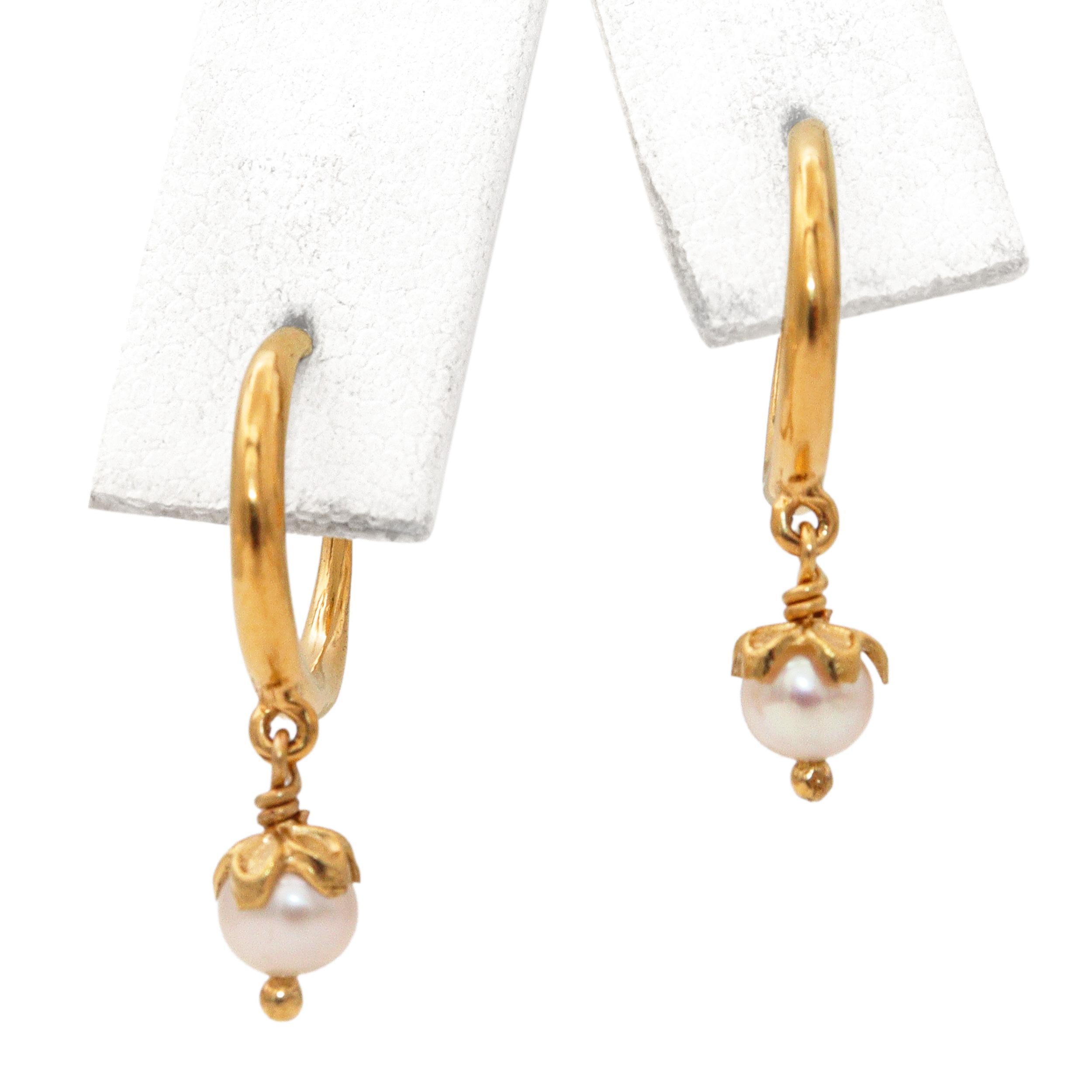 Donna Collana e orecchini in oro giallo 14k con perle a forma di petalo in vendita