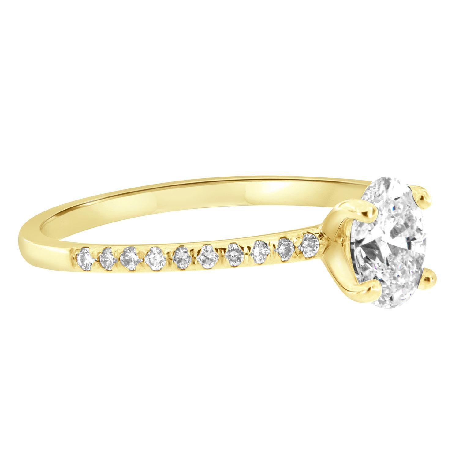 Taille ovale Petite bague en or jaune 14 carats avec diamants de forme ovale de 0,90 carat certifiés GIA en vente