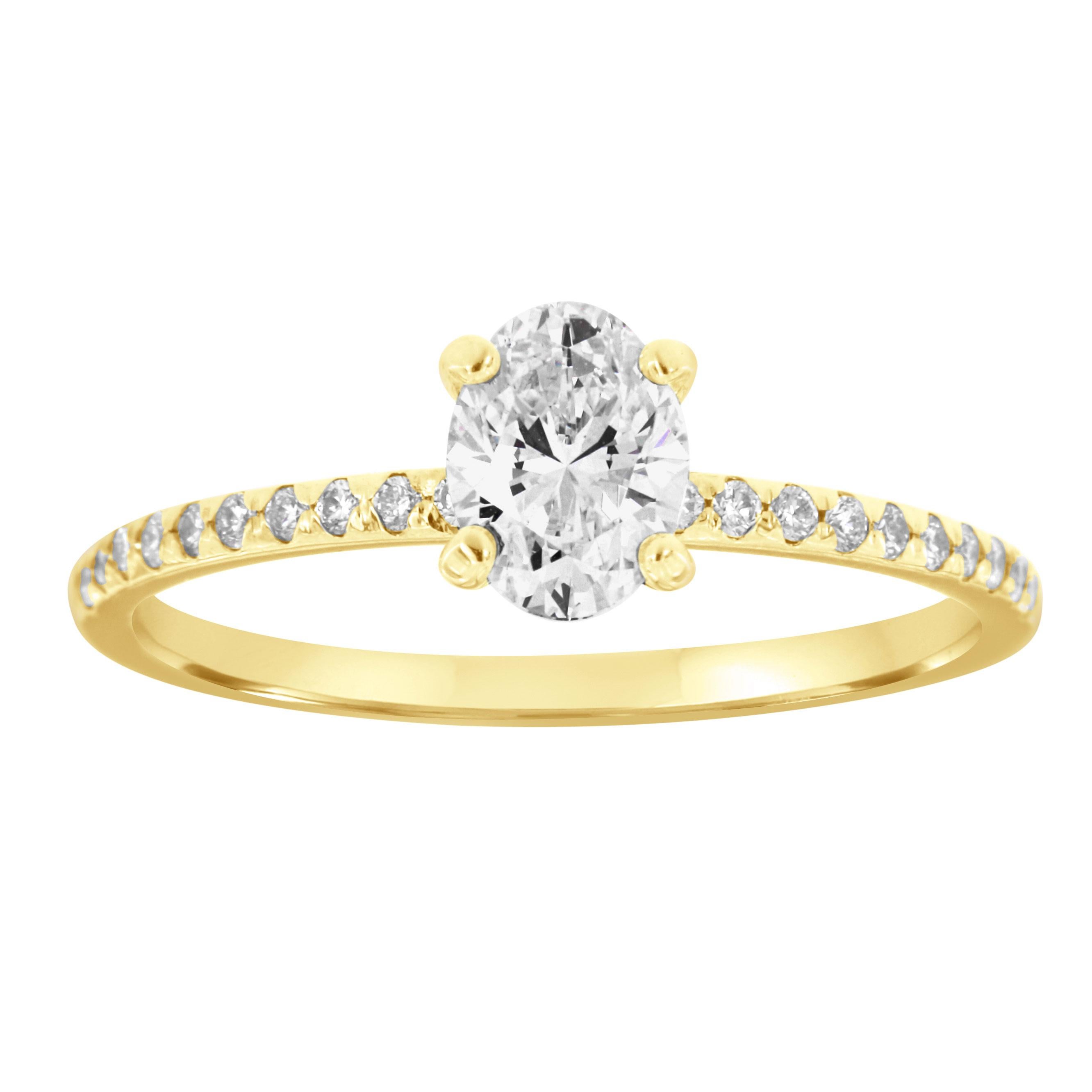 Petite bague en or jaune 14 carats avec diamants de forme ovale de 0,90 carat certifiés GIA en vente