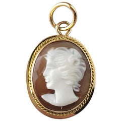 14K Gelbgold Petite Kamee-Anhänger #16882