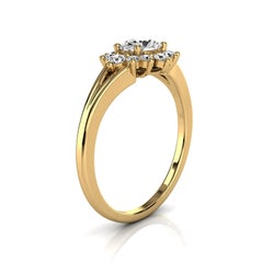 Bague en or jaune 14 carats avec petit diamant organique taille coussin au centre, 1/2 carat
