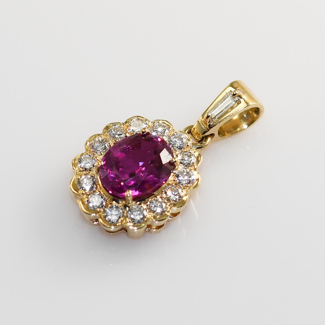 Pendentif en or jaune 14K avec saphir rose et diamant GIA 1.84ct Excellent état - En vente à Laguna Beach, CA
