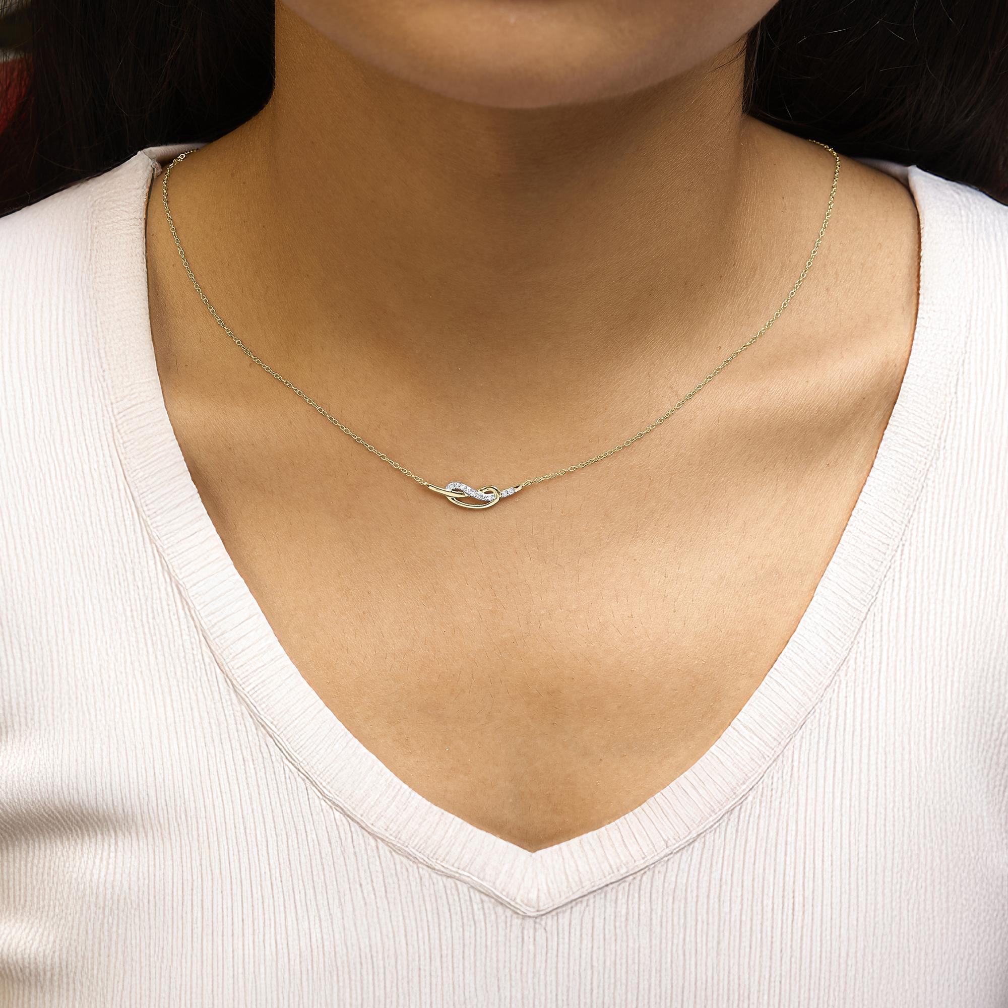 Taglio rotondo Collana con ciondolo Infinity in argento 925 placcato oro giallo 14K con accenti di diamanti