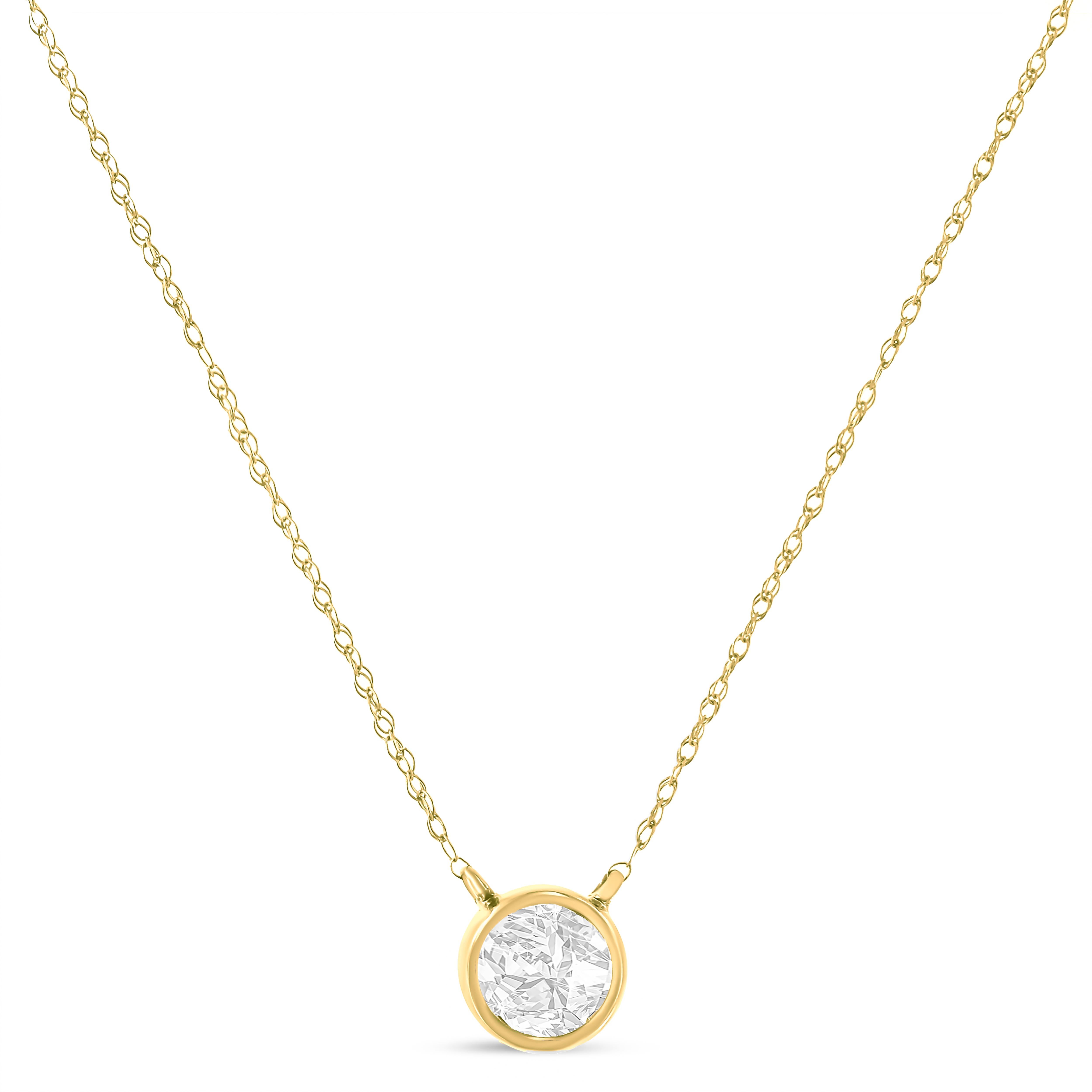Manche Dinge sollte man nicht neu erfinden. Deshalb haben wir die Solitaire Diamond Necklace kreiert. Dies ist der perfekte Weg, um jedes große Ereignis, jeden Übergang und jede persönliche Errungenschaft in Ihrem Leben hervorzuheben. Diese