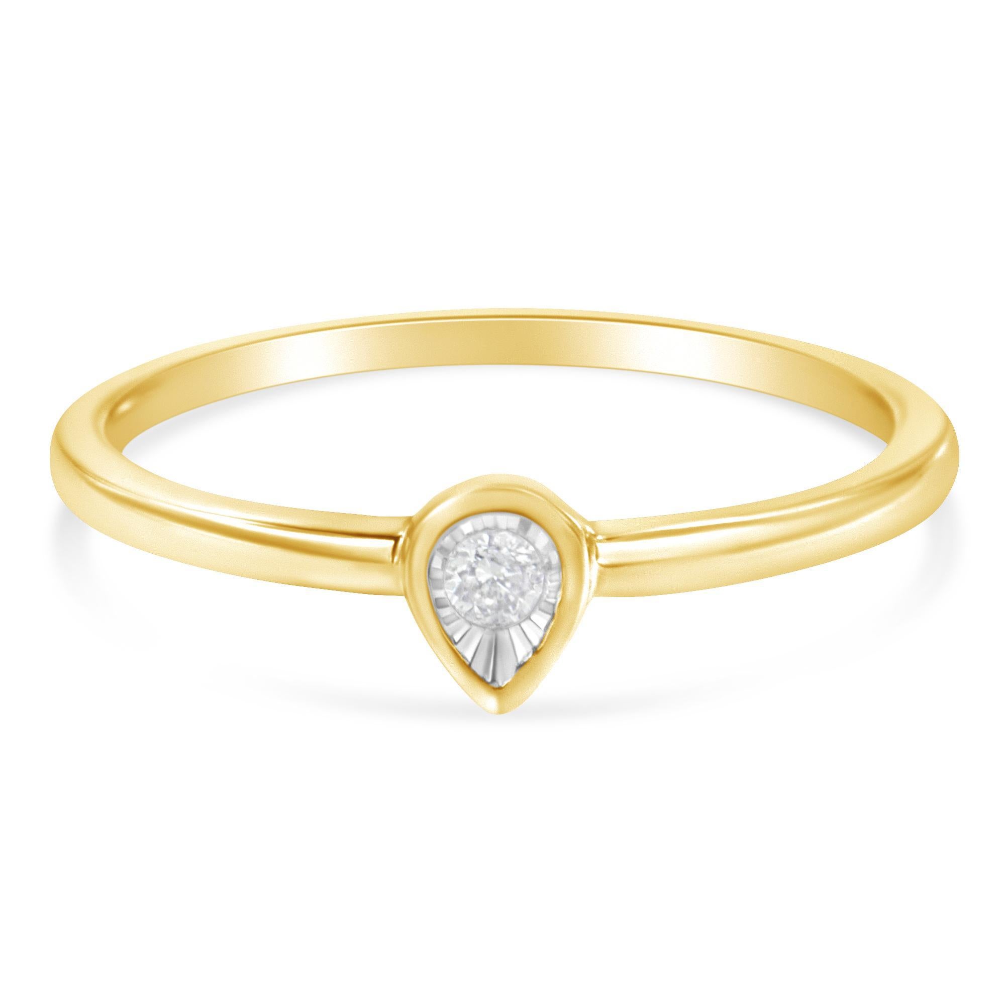 14K Gelbgold plattiert .925 Sterling Silber 1/20 Karat Diamant Mode Ring (Moderne) im Angebot
