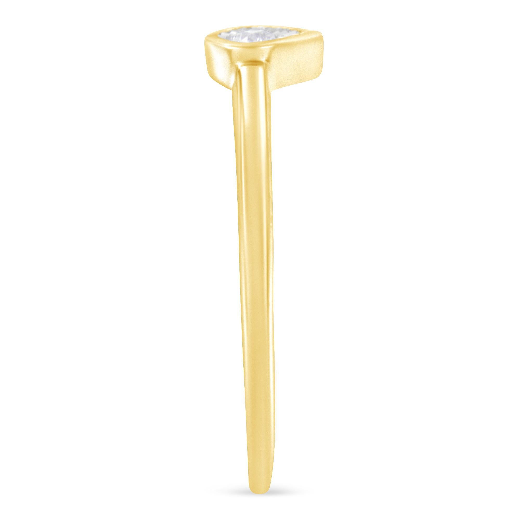 14K Gelbgold plattiert .925 Sterling Silber 1/20 Karat Diamant Mode Ring (Rundschliff) im Angebot
