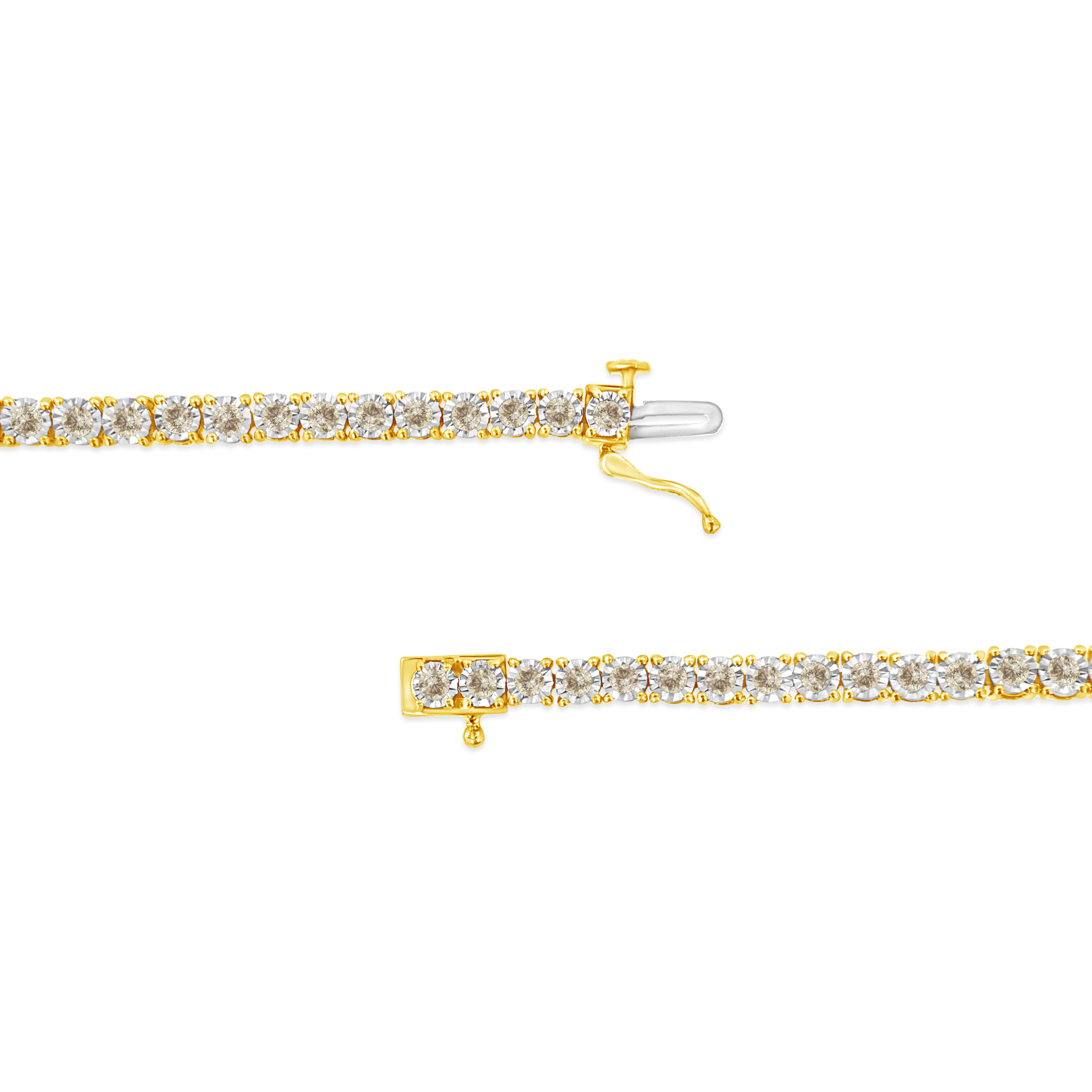 Moderne Bracelet tennis en or jaune 14 carats plaqué argent sterling .925 avec diamants de 3,0 carats en vente
