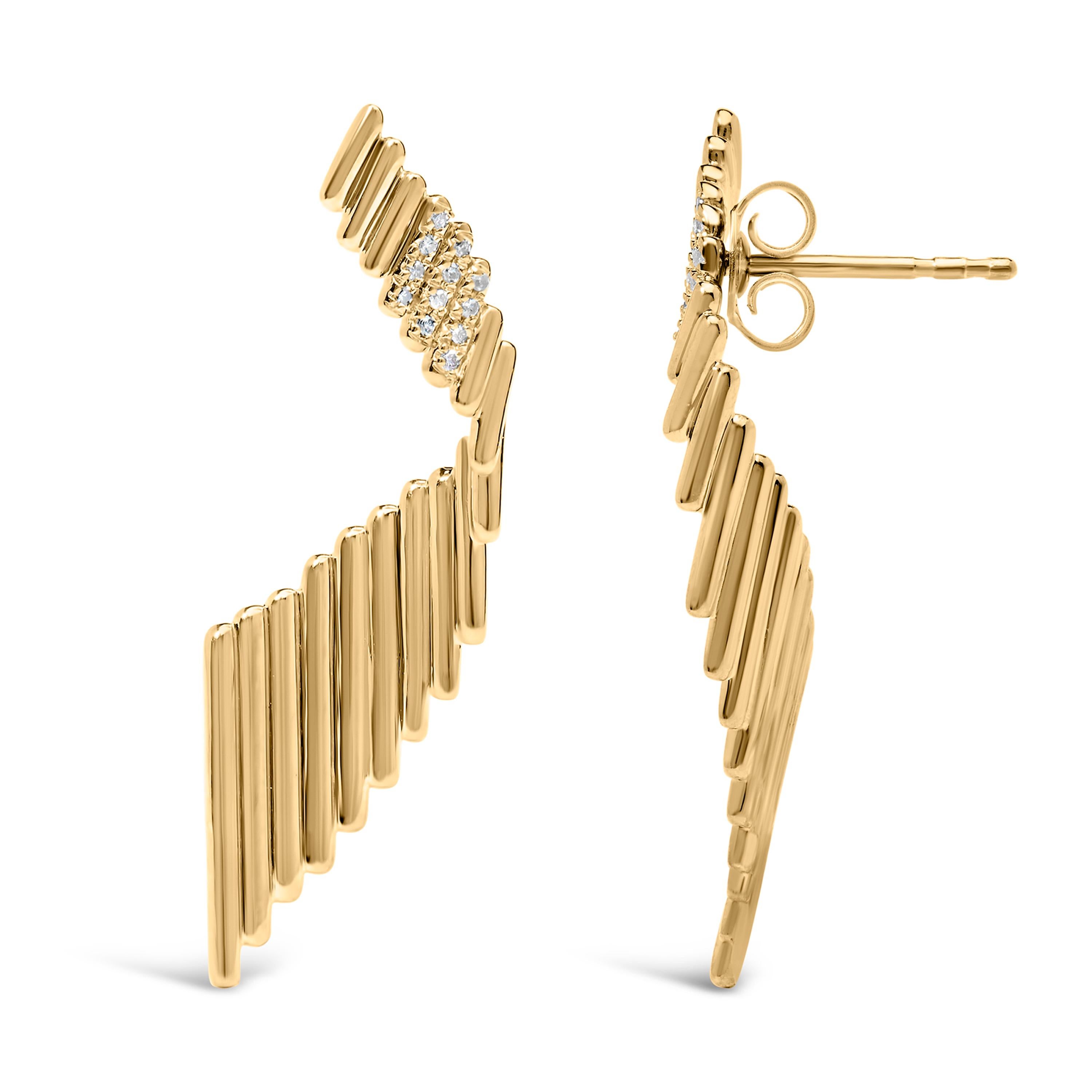 Moderno Orecchino a goccia con diamanti scolpiti in argento 925 placcato oro giallo 14K in vendita