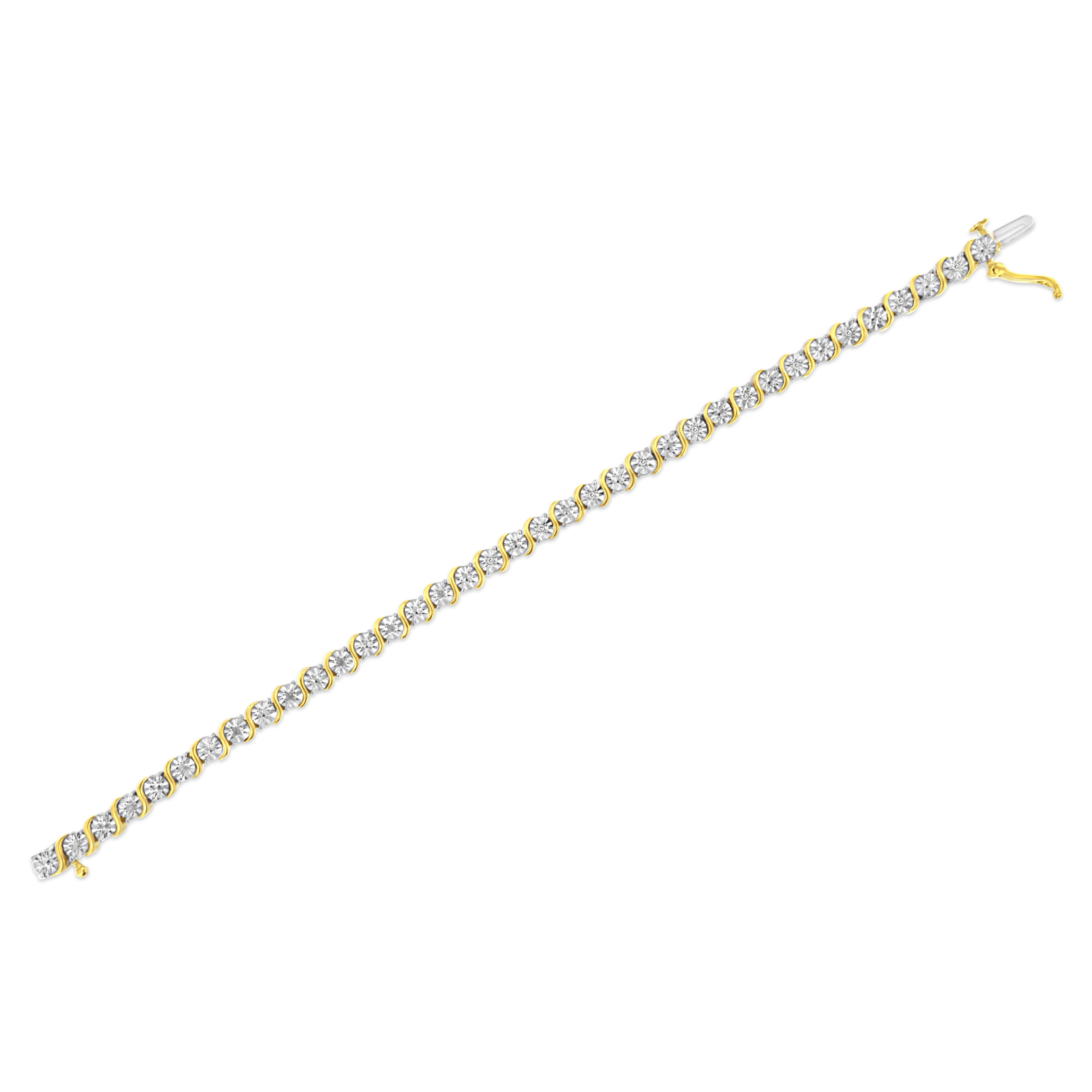 14K Yellow Gold Plated Sterling Silver 1/10 Carat Diamond Link Tennis Bracelet In New Condition For Sale In New York, NY