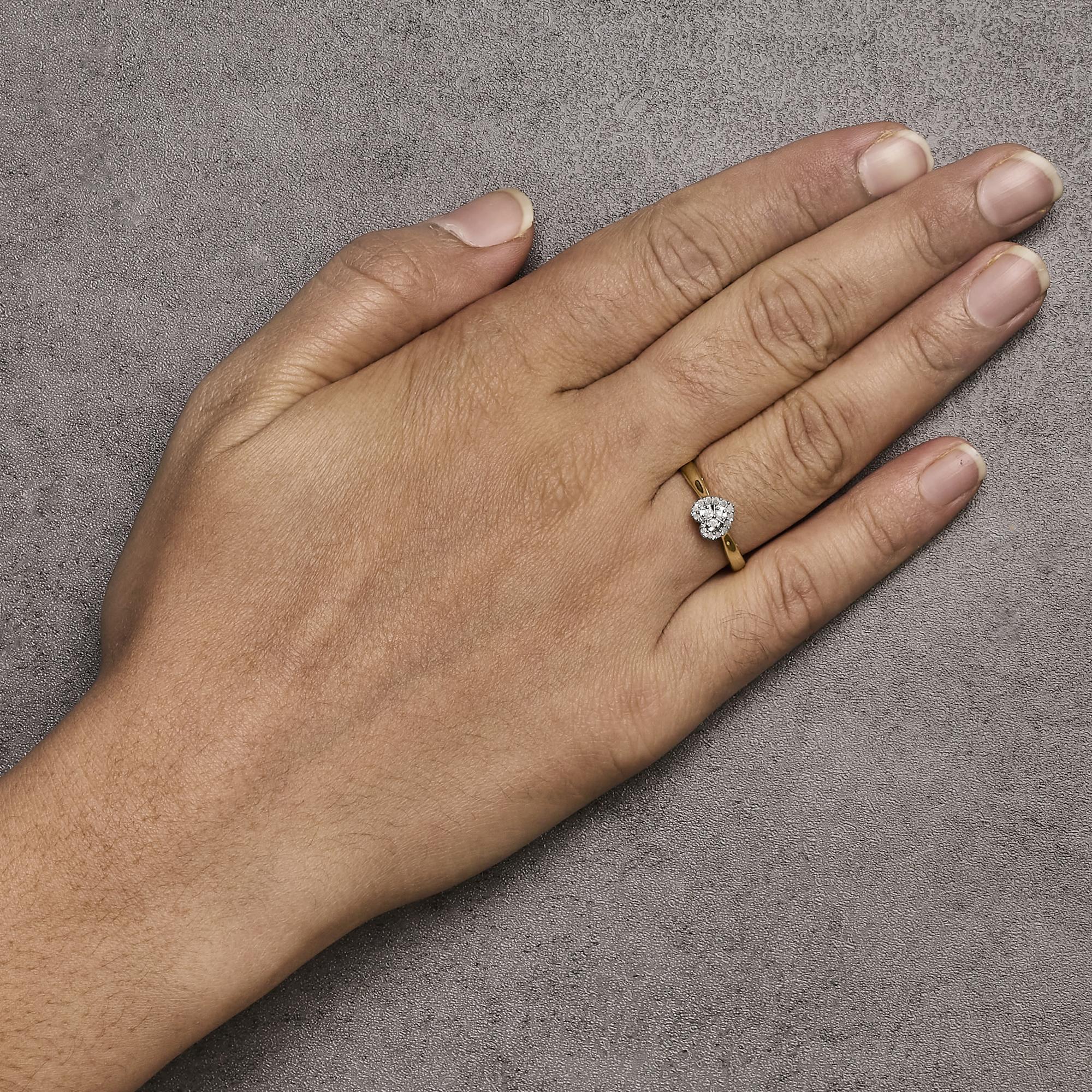 Anillo de compromiso Corazón de diamante de 1/10 qt bañado en oro amarillo de 14 quilates en Nuevo estado para la venta en New York, NY